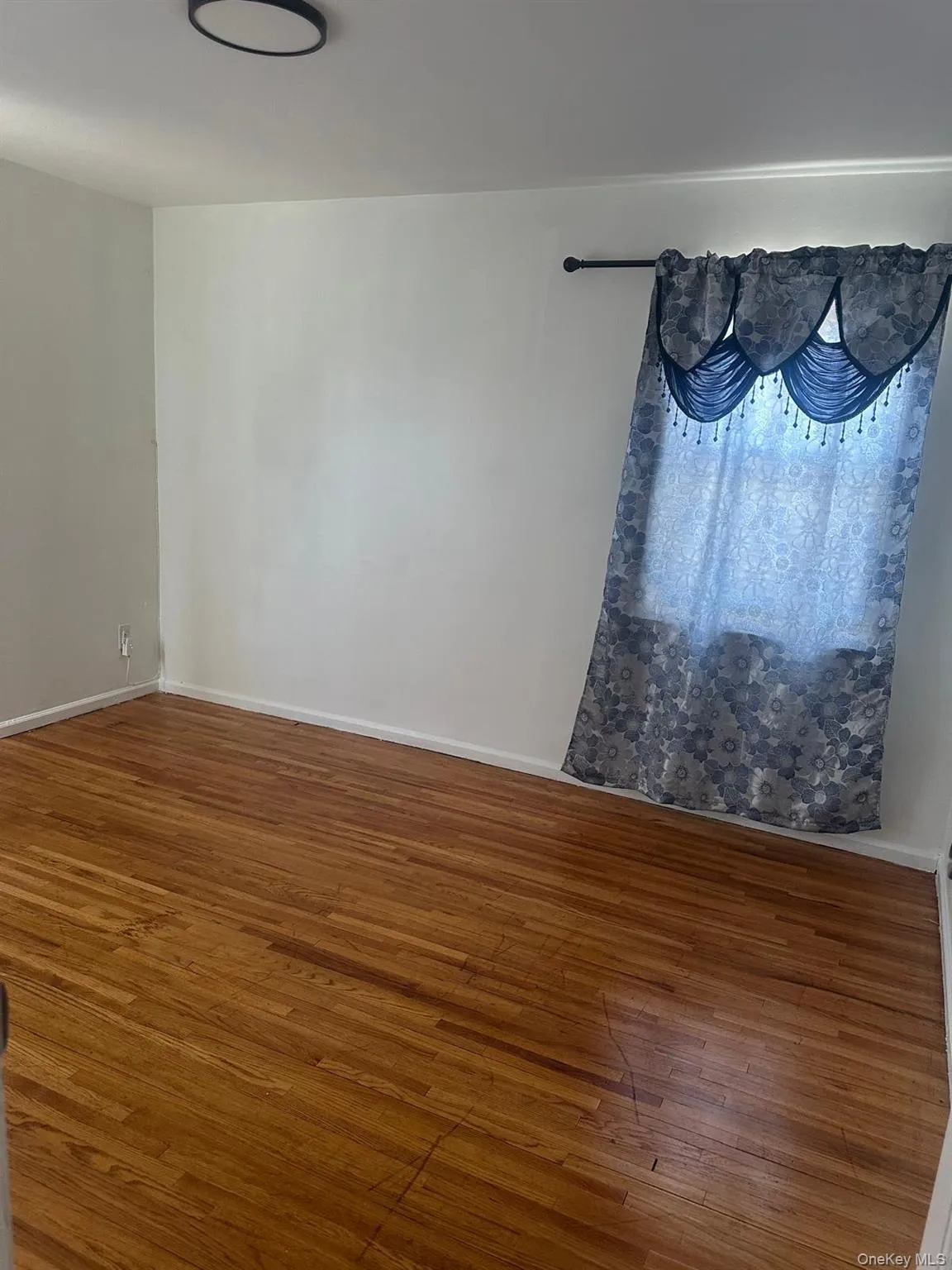 827 Hartman Lane, New York, NY, 3 Bedrooms Bedrooms, 5 Rooms Rooms,1 BathroomBathrooms,Residential Lease,For Rent,Hartman,0,1004929 827 Hartman Lane, New York, NY, 3 Bedrooms Bedrooms, 5 Rooms Rooms,1 BathroomBathrooms,Residential Lease,For Rent,Hartman,0,1004929