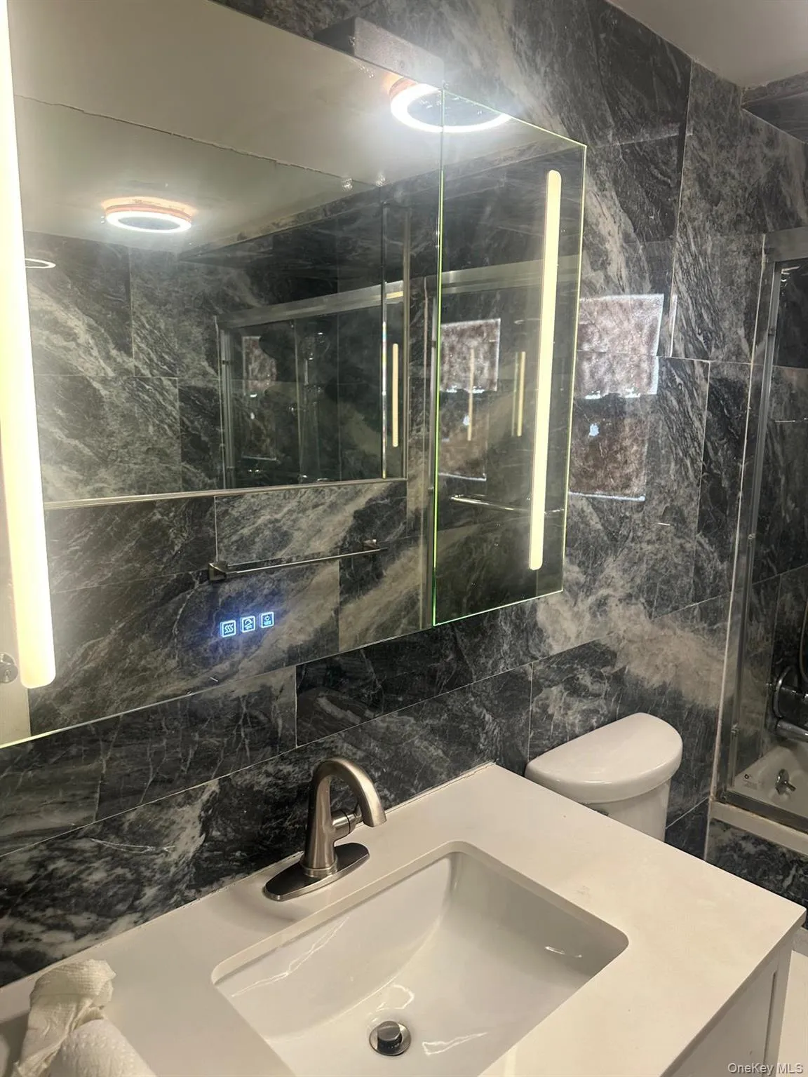 827 Hartman Lane, New York, NY, 3 Bedrooms Bedrooms, 5 Rooms Rooms,1 BathroomBathrooms,Residential Lease,For Rent,Hartman,0,1004929 827 Hartman Lane, New York, NY, 3 Bedrooms Bedrooms, 5 Rooms Rooms,1 BathroomBathrooms,Residential Lease,For Rent,Hartman,0,1004929