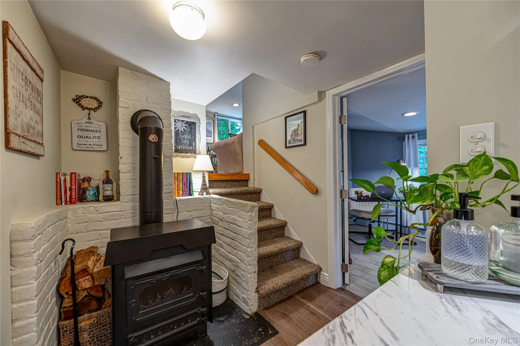 49 Elwood Road, Huntington, NY, 2 Bedrooms Bedrooms, 6 Rooms Rooms,1 BathroomBathrooms,Residential,For Rent,Elwood,0,1004932 49 Elwood Road, Huntington, NY, 2 Bedrooms Bedrooms, 6 Rooms Rooms,1 BathroomBathrooms,Residential,For Rent,Elwood,0,1004932
