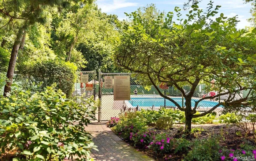 12 Hampton Way, Oyster Bay, NY, 3 Bedrooms Bedrooms, 6 Rooms Rooms,2 BathroomsBathrooms,Residential,For Rent,Hampton,0,1004934 12 Hampton Way, Oyster Bay, NY, 3 Bedrooms Bedrooms, 6 Rooms Rooms,2 BathroomsBathrooms,Residential,For Rent,Hampton,0,1004934
