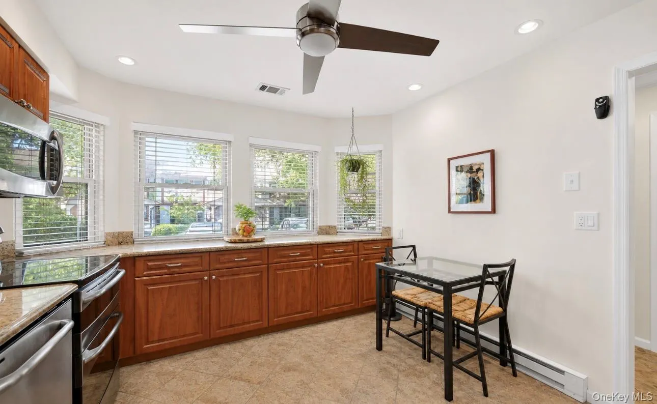 12 Hampton Way, Oyster Bay, NY, 3 Bedrooms Bedrooms, 6 Rooms Rooms,2 BathroomsBathrooms,Residential,For Rent,Hampton,0,1004934 12 Hampton Way, Oyster Bay, NY, 3 Bedrooms Bedrooms, 6 Rooms Rooms,2 BathroomsBathrooms,Residential,For Rent,Hampton,0,1004934
