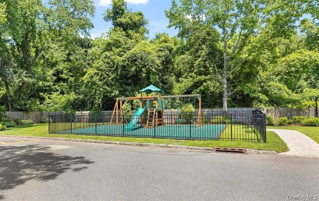 12 Hampton Way, Oyster Bay, NY, 3 Bedrooms Bedrooms, 6 Rooms Rooms,2 BathroomsBathrooms,Residential,For Rent,Hampton,0,1004934 12 Hampton Way, Oyster Bay, NY, 3 Bedrooms Bedrooms, 6 Rooms Rooms,2 BathroomsBathrooms,Residential,For Rent,Hampton,0,1004934