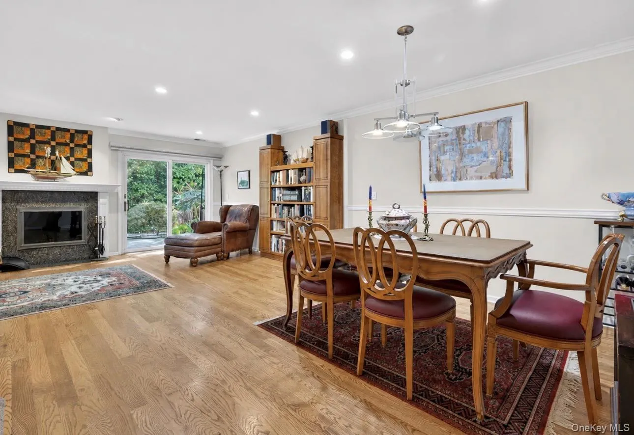 12 Hampton Way, Oyster Bay, NY, 3 Bedrooms Bedrooms, 6 Rooms Rooms,2 BathroomsBathrooms,Residential,For Rent,Hampton,0,1004934 12 Hampton Way, Oyster Bay, NY, 3 Bedrooms Bedrooms, 6 Rooms Rooms,2 BathroomsBathrooms,Residential,For Rent,Hampton,0,1004934