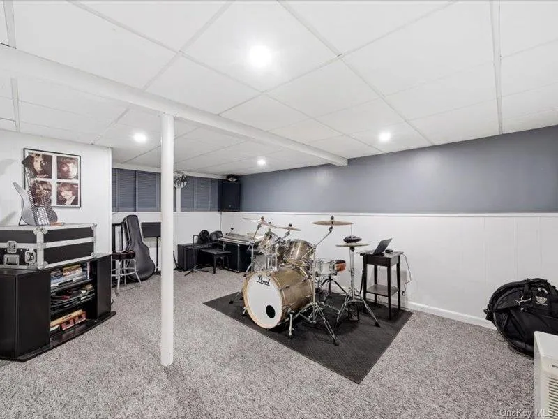 123 Meroke Lane, Islip, NY, 3 Bedrooms Bedrooms, 7 Rooms Rooms,2 BathroomsBathrooms,Residential,For Rent,Meroke,0,1004935 123 Meroke Lane, Islip, NY, 3 Bedrooms Bedrooms, 7 Rooms Rooms,2 BathroomsBathrooms,Residential,For Rent,Meroke,0,1004935