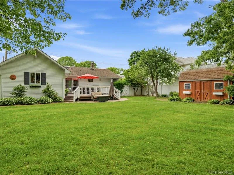 123 Meroke Lane, Islip, NY, 3 Bedrooms Bedrooms, 7 Rooms Rooms,2 BathroomsBathrooms,Residential,For Rent,Meroke,0,1004935 123 Meroke Lane, Islip, NY, 3 Bedrooms Bedrooms, 7 Rooms Rooms,2 BathroomsBathrooms,Residential,For Rent,Meroke,0,1004935