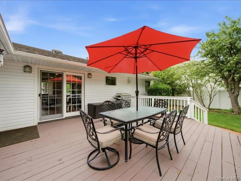123 Meroke Lane, Islip, NY, 3 Bedrooms Bedrooms, 7 Rooms Rooms,2 BathroomsBathrooms,Residential,For Rent,Meroke,0,1004935 123 Meroke Lane, Islip, NY, 3 Bedrooms Bedrooms, 7 Rooms Rooms,2 BathroomsBathrooms,Residential,For Rent,Meroke,0,1004935
