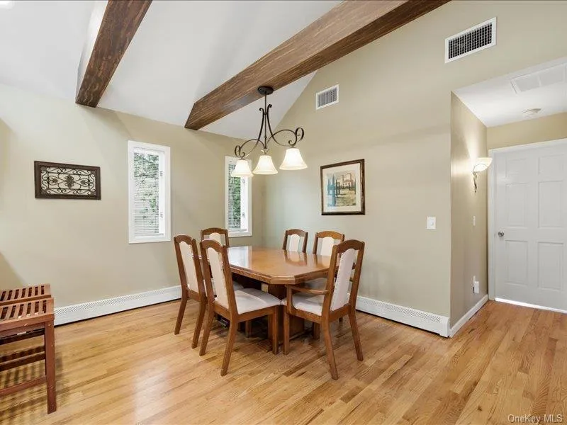 123 Meroke Lane, Islip, NY, 3 Bedrooms Bedrooms, 7 Rooms Rooms,2 BathroomsBathrooms,Residential,For Rent,Meroke,0,1004935 123 Meroke Lane, Islip, NY, 3 Bedrooms Bedrooms, 7 Rooms Rooms,2 BathroomsBathrooms,Residential,For Rent,Meroke,0,1004935