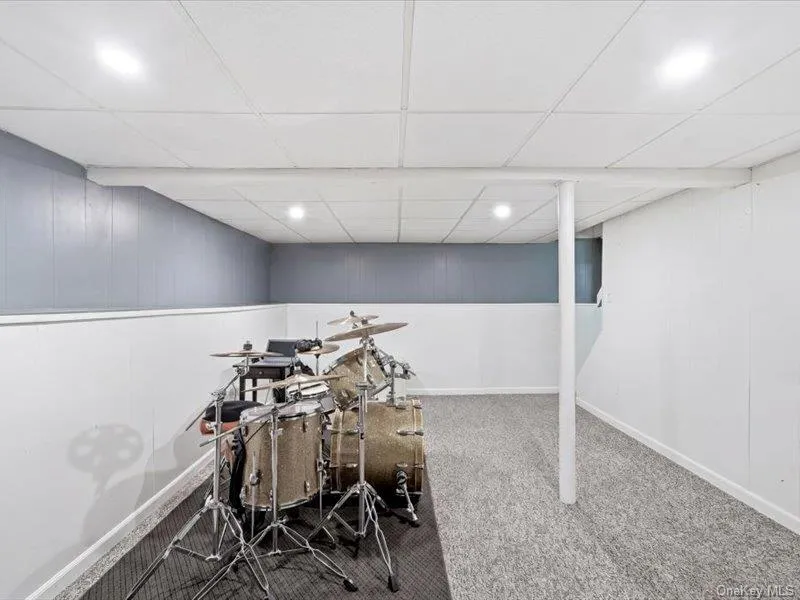 123 Meroke Lane, Islip, NY, 3 Bedrooms Bedrooms, 7 Rooms Rooms,2 BathroomsBathrooms,Residential,For Rent,Meroke,0,1004935 123 Meroke Lane, Islip, NY, 3 Bedrooms Bedrooms, 7 Rooms Rooms,2 BathroomsBathrooms,Residential,For Rent,Meroke,0,1004935