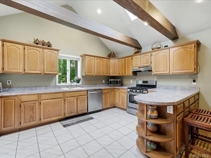 123 Meroke Lane, Islip, NY, 3 Bedrooms Bedrooms, 7 Rooms Rooms,2 BathroomsBathrooms,Residential,For Rent,Meroke,0,1004935 123 Meroke Lane, Islip, NY, 3 Bedrooms Bedrooms, 7 Rooms Rooms,2 BathroomsBathrooms,Residential,For Rent,Meroke,0,1004935