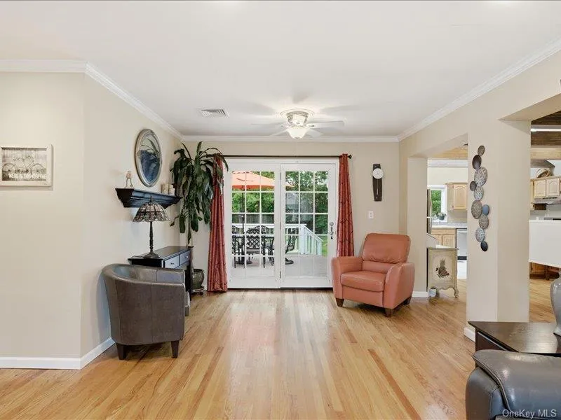 123 Meroke Lane, Islip, NY, 3 Bedrooms Bedrooms, 7 Rooms Rooms,2 BathroomsBathrooms,Residential,For Rent,Meroke,0,1004935 123 Meroke Lane, Islip, NY, 3 Bedrooms Bedrooms, 7 Rooms Rooms,2 BathroomsBathrooms,Residential,For Rent,Meroke,0,1004935