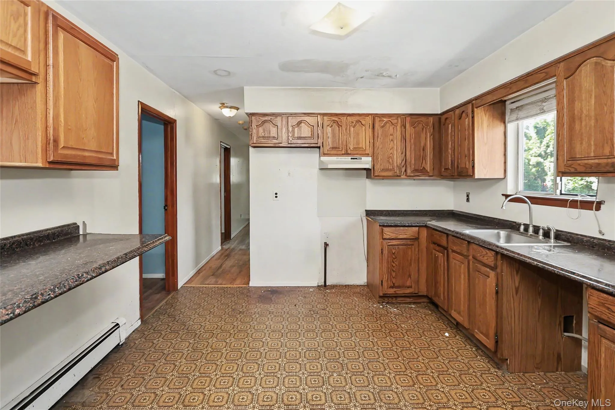 4 Patricia Court, Oyster Bay, NY, 5 Bedrooms Bedrooms, 11 Rooms Rooms,3 BathroomsBathrooms,Residential,For Rent,Patricia,0,1004936 4 Patricia Court, Oyster Bay, NY, 5 Bedrooms Bedrooms, 11 Rooms Rooms,3 BathroomsBathrooms,Residential,For Rent,Patricia,0,1004936