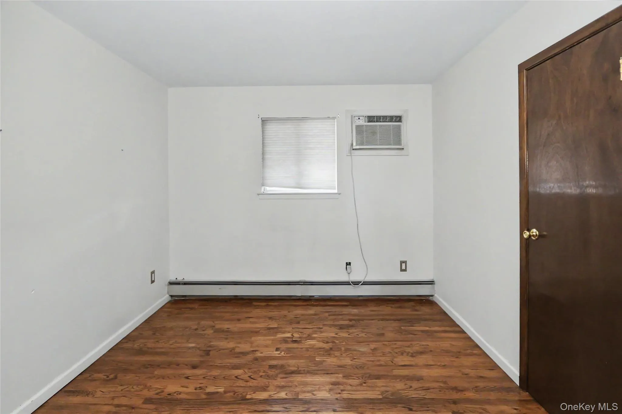 4 Patricia Court, Oyster Bay, NY, 5 Bedrooms Bedrooms, 11 Rooms Rooms,3 BathroomsBathrooms,Residential,For Rent,Patricia,0,1004936 4 Patricia Court, Oyster Bay, NY, 5 Bedrooms Bedrooms, 11 Rooms Rooms,3 BathroomsBathrooms,Residential,For Rent,Patricia,0,1004936