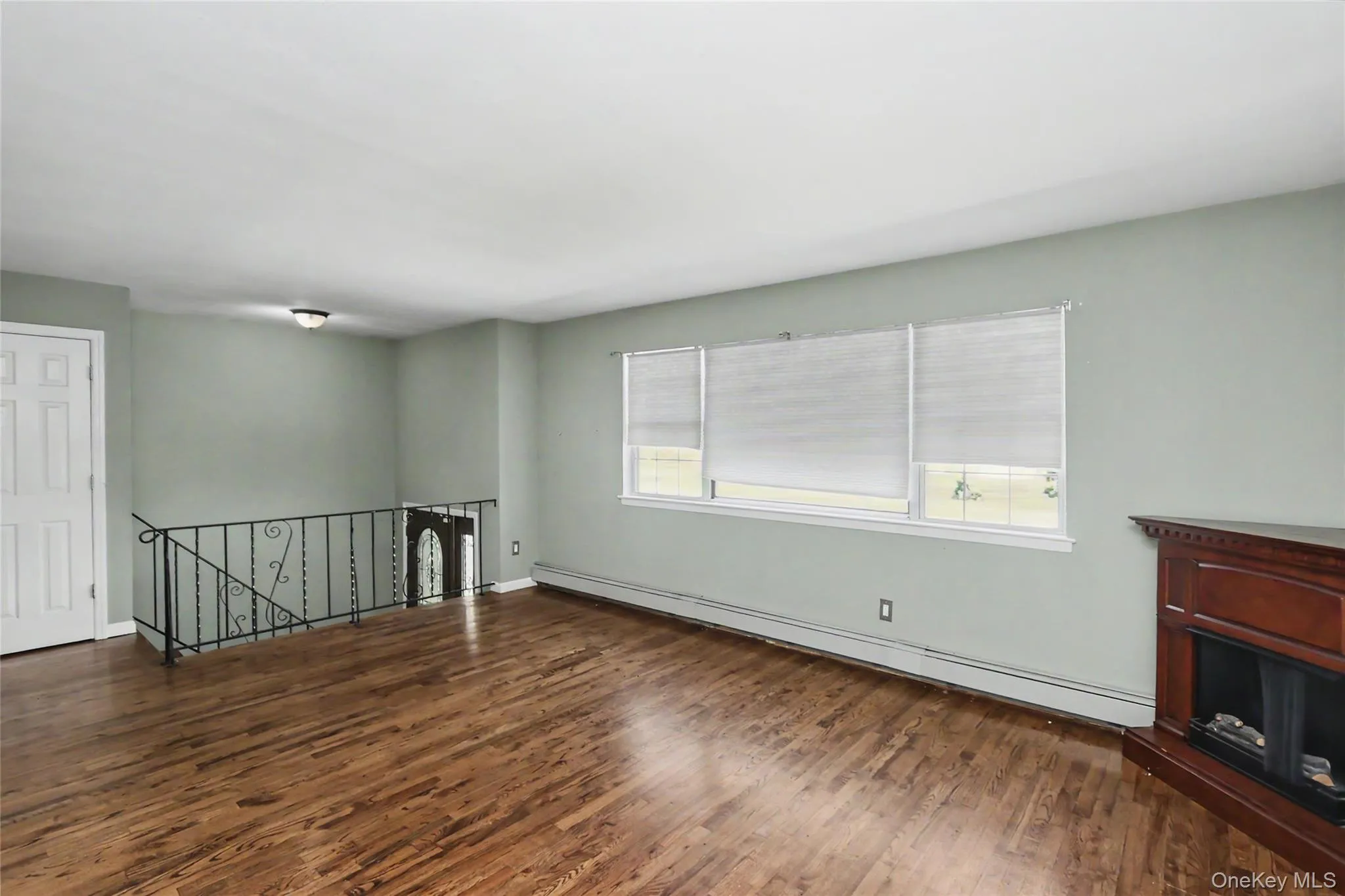 4 Patricia Court, Oyster Bay, NY, 5 Bedrooms Bedrooms, 11 Rooms Rooms,3 BathroomsBathrooms,Residential,For Rent,Patricia,0,1004936 4 Patricia Court, Oyster Bay, NY, 5 Bedrooms Bedrooms, 11 Rooms Rooms,3 BathroomsBathrooms,Residential,For Rent,Patricia,0,1004936