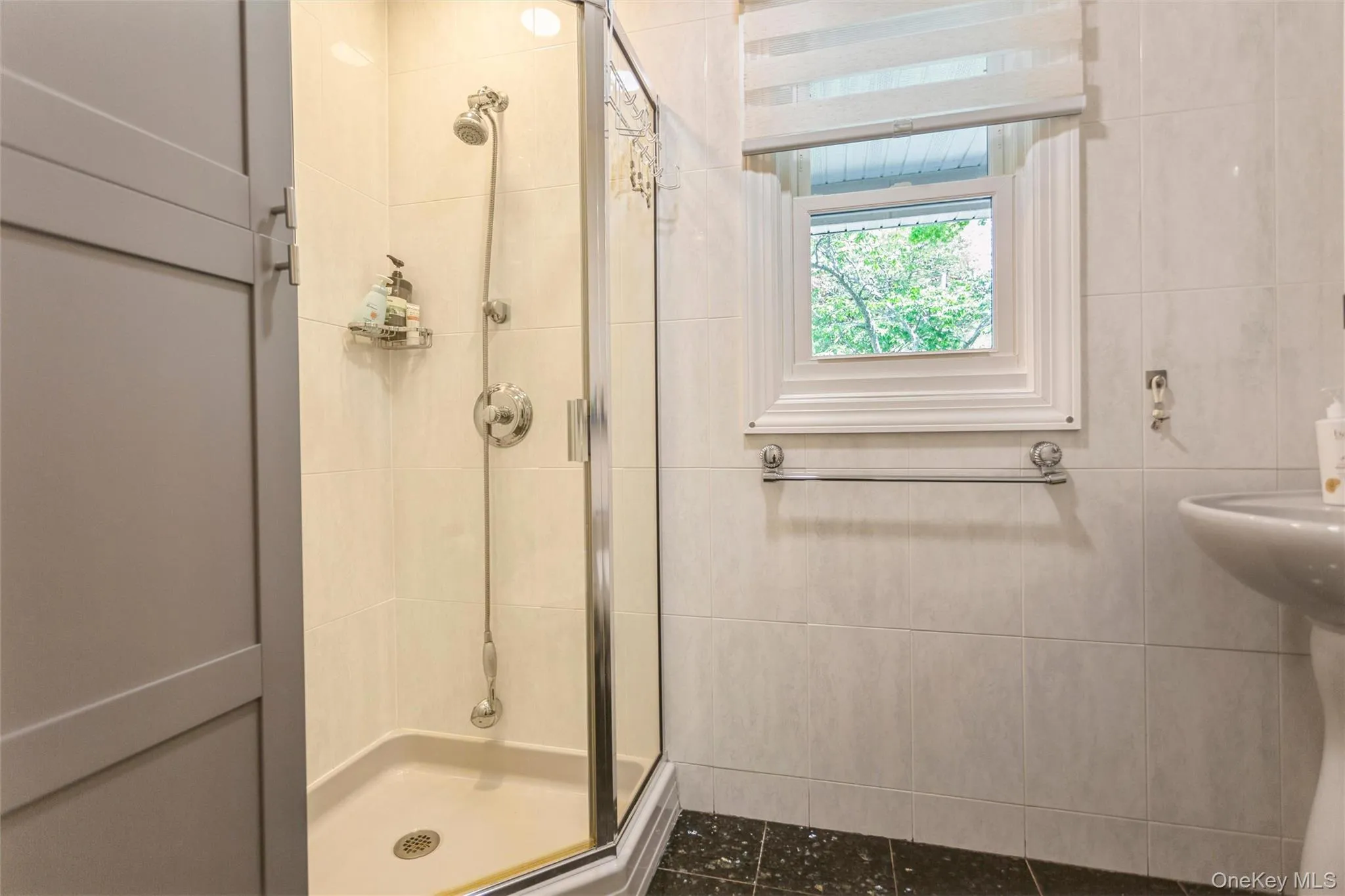 1566 Pebble Lane, Hempstead, NY, 4 Bedrooms Bedrooms, 8 Rooms Rooms,3 BathroomsBathrooms,Residential,For Rent,Pebble,0,1004939 1566 Pebble Lane, Hempstead, NY, 4 Bedrooms Bedrooms, 8 Rooms Rooms,3 BathroomsBathrooms,Residential,For Rent,Pebble,0,1004939