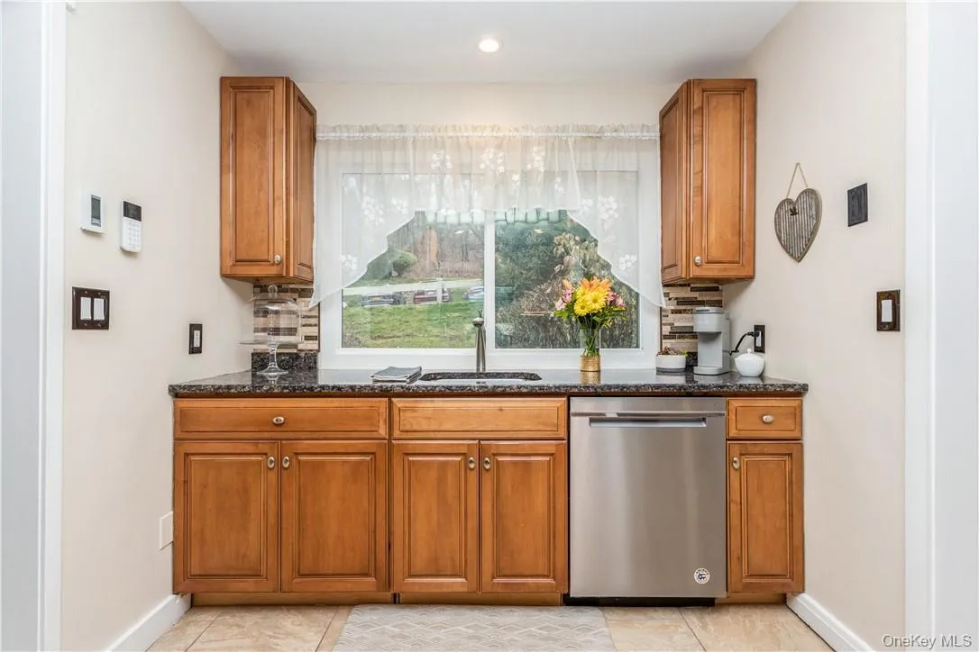33 Heritage Hills, Somers, NY, 2 Bedrooms Bedrooms, 6 Rooms Rooms,2 BathroomsBathrooms,Residential,For Rent,Heritage,0,1004942 33 Heritage Hills, Somers, NY, 2 Bedrooms Bedrooms, 6 Rooms Rooms,2 BathroomsBathrooms,Residential,For Rent,Heritage,0,1004942