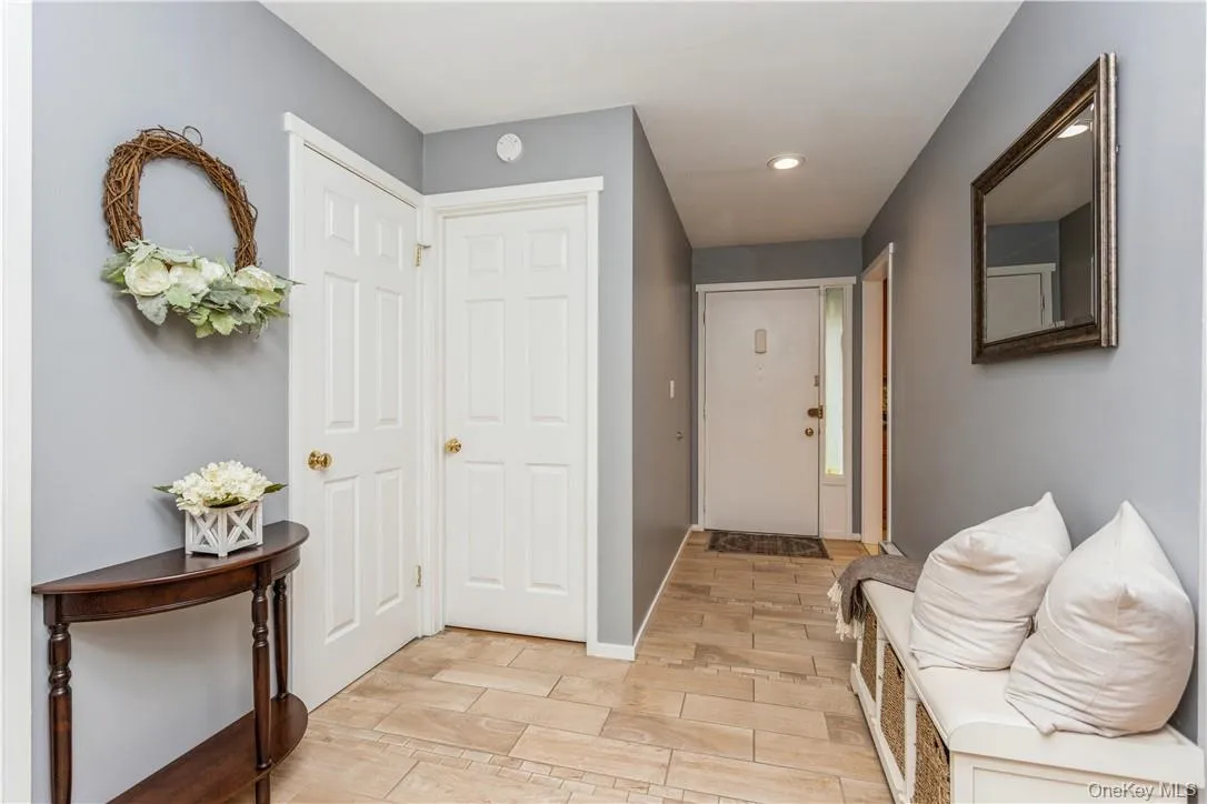 33 Heritage Hills, Somers, NY, 2 Bedrooms Bedrooms, 6 Rooms Rooms,2 BathroomsBathrooms,Residential,For Rent,Heritage,0,1004942 33 Heritage Hills, Somers, NY, 2 Bedrooms Bedrooms, 6 Rooms Rooms,2 BathroomsBathrooms,Residential,For Rent,Heritage,0,1004942