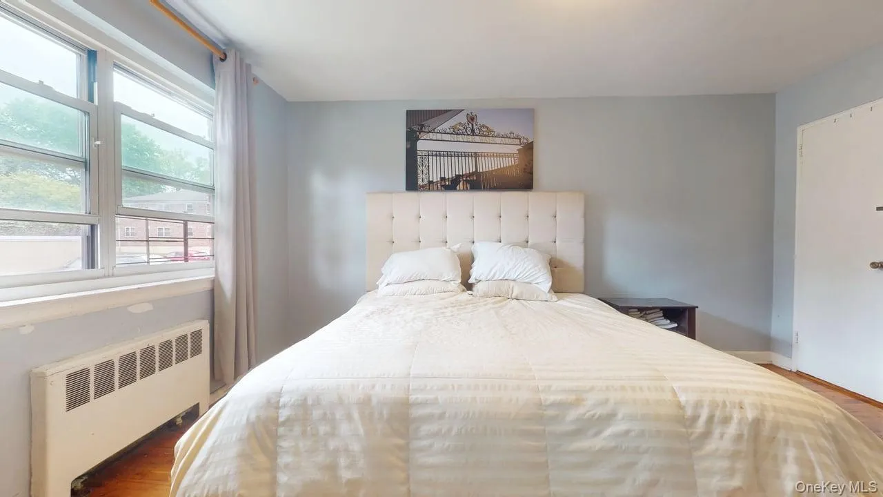150-28 Jewel Avenue, New York, NY, 2 Bedrooms Bedrooms, 4 Rooms Rooms,1 BathroomBathrooms,Residential,For Rent,Jewel,0,1004952 150-28 Jewel Avenue, New York, NY, 2 Bedrooms Bedrooms, 4 Rooms Rooms,1 BathroomBathrooms,Residential,For Rent,Jewel,0,1004952