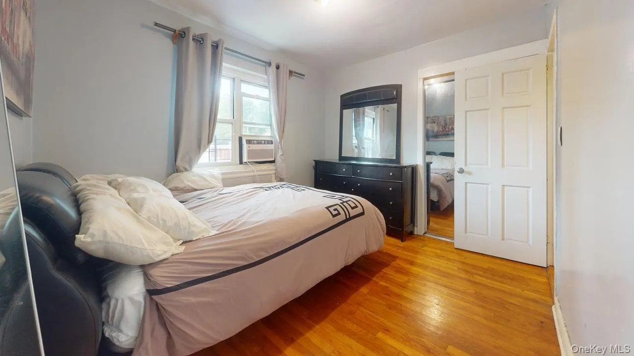 150-28 Jewel Avenue, New York, NY, 2 Bedrooms Bedrooms, 4 Rooms Rooms,1 BathroomBathrooms,Residential,For Rent,Jewel,0,1004952 150-28 Jewel Avenue, New York, NY, 2 Bedrooms Bedrooms, 4 Rooms Rooms,1 BathroomBathrooms,Residential,For Rent,Jewel,0,1004952