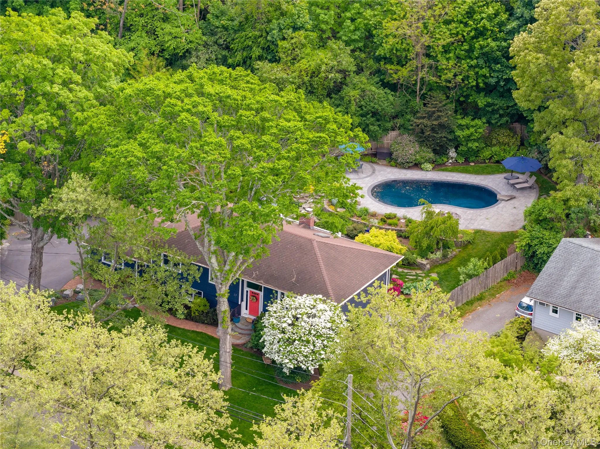 37 Mc Kay Road, Huntington, NY, 4 Bedrooms Bedrooms, 9 Rooms Rooms,3 BathroomsBathrooms,Residential,For Rent,Mc Kay,0,1004953 37 Mc Kay Road, Huntington, NY, 4 Bedrooms Bedrooms, 9 Rooms Rooms,3 BathroomsBathrooms,Residential,For Rent,Mc Kay,0,1004953