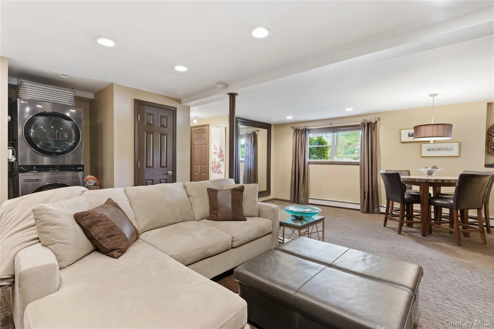 37 Mc Kay Road, Huntington, NY, 4 Bedrooms Bedrooms, 9 Rooms Rooms,3 BathroomsBathrooms,Residential,For Rent,Mc Kay,0,1004953 37 Mc Kay Road, Huntington, NY, 4 Bedrooms Bedrooms, 9 Rooms Rooms,3 BathroomsBathrooms,Residential,For Rent,Mc Kay,0,1004953