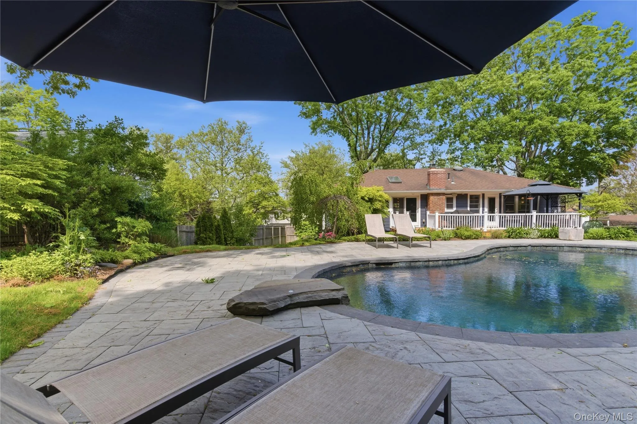 37 Mc Kay Road, Huntington, NY, 4 Bedrooms Bedrooms, 9 Rooms Rooms,3 BathroomsBathrooms,Residential,For Rent,Mc Kay,0,1004953 37 Mc Kay Road, Huntington, NY, 4 Bedrooms Bedrooms, 9 Rooms Rooms,3 BathroomsBathrooms,Residential,For Rent,Mc Kay,0,1004953