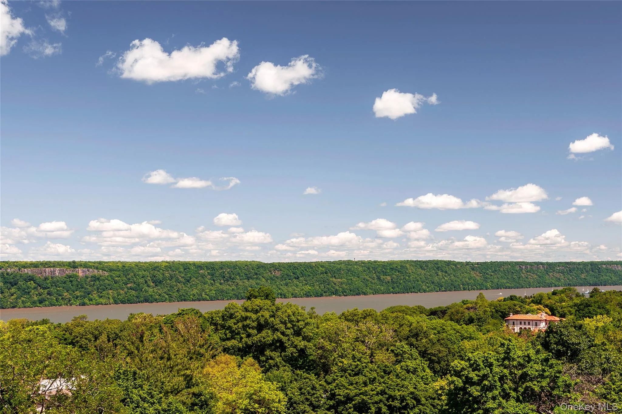 4525 Henry Hudson Parkway, New York, NY, 3 Bedrooms Bedrooms, 6 Rooms Rooms,2 BathroomsBathrooms,Residential,For Rent,Henry Hudson,0,1004954 4525 Henry Hudson Parkway, New York, NY, 3 Bedrooms Bedrooms, 6 Rooms Rooms,2 BathroomsBathrooms,Residential,For Rent,Henry Hudson,0,1004954
