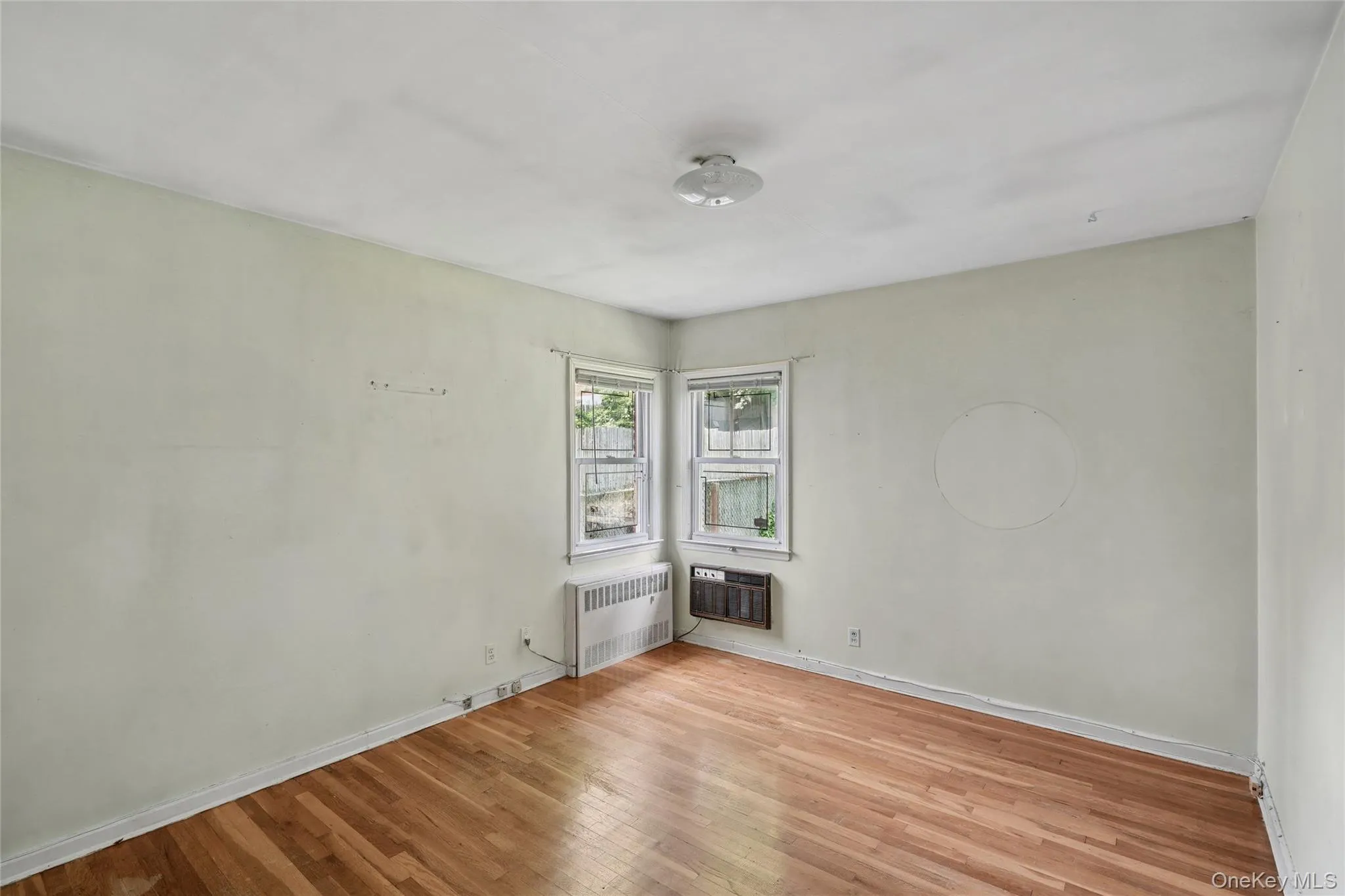 36-20 221st Street, New York, NY, 3 Bedrooms Bedrooms, 9 Rooms Rooms,1 BathroomBathrooms,Residential,For Rent,221st,0,1004955 36-20 221st Street, New York, NY, 3 Bedrooms Bedrooms, 9 Rooms Rooms,1 BathroomBathrooms,Residential,For Rent,221st,0,1004955