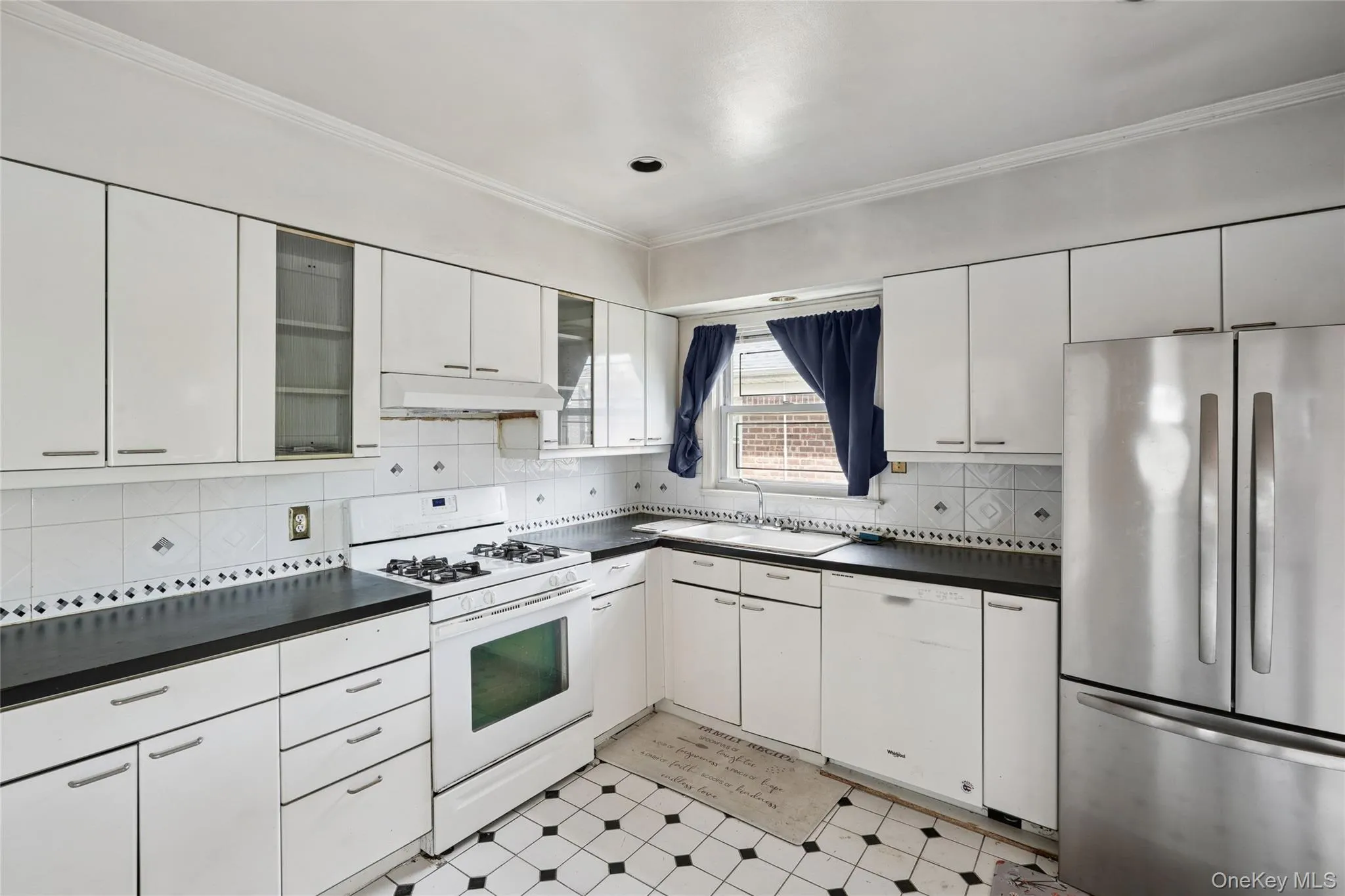 36-20 221st Street, New York, NY, 3 Bedrooms Bedrooms, 9 Rooms Rooms,1 BathroomBathrooms,Residential,For Rent,221st,0,1004955 36-20 221st Street, New York, NY, 3 Bedrooms Bedrooms, 9 Rooms Rooms,1 BathroomBathrooms,Residential,For Rent,221st,0,1004955
