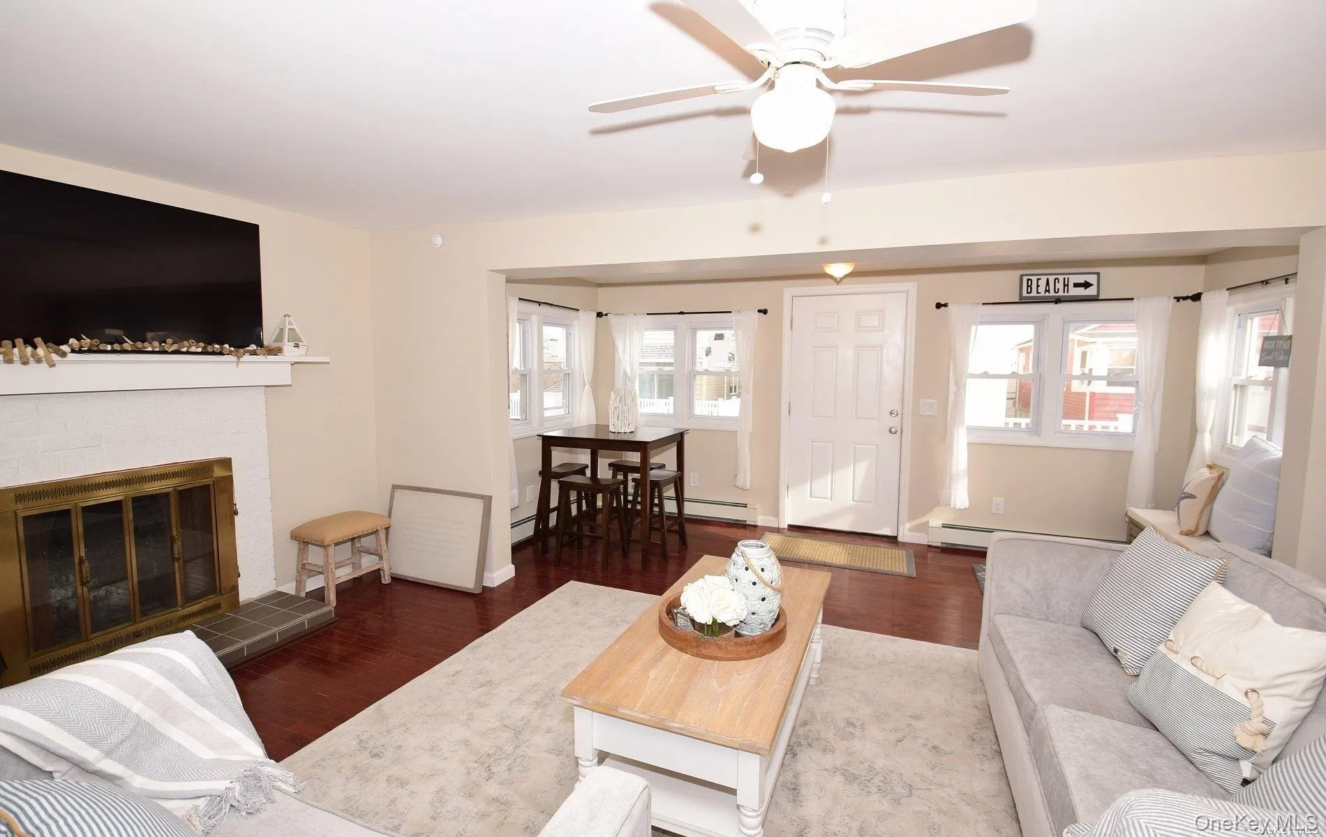 73 Nebraska Street, Long Beach, NY, 3 Bedrooms Bedrooms, 6 Rooms Rooms,1 BathroomBathrooms,Residential Lease,For Rent,Nebraska,0,1004956 73 Nebraska Street, Long Beach, NY, 3 Bedrooms Bedrooms, 6 Rooms Rooms,1 BathroomBathrooms,Residential Lease,For Rent,Nebraska,0,1004956