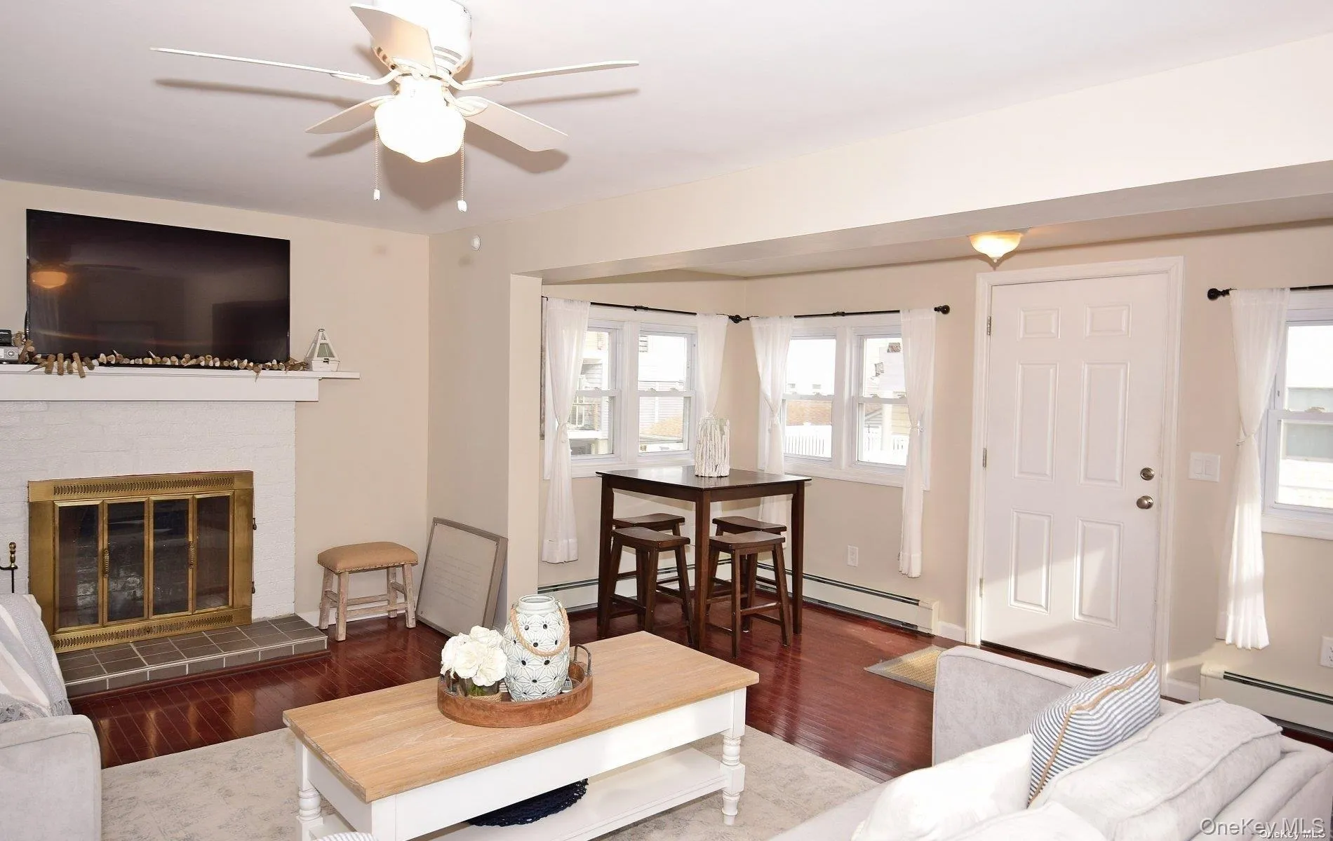 73 Nebraska Street, Long Beach, NY, 3 Bedrooms Bedrooms, 6 Rooms Rooms,1 BathroomBathrooms,Residential Lease,For Rent,Nebraska,0,1004956 73 Nebraska Street, Long Beach, NY, 3 Bedrooms Bedrooms, 6 Rooms Rooms,1 BathroomBathrooms,Residential Lease,For Rent,Nebraska,0,1004956