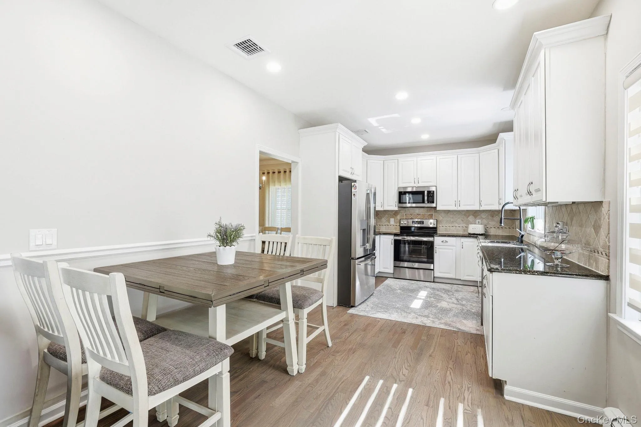 127 Fairfax Avenue, Mount Pleasant, NY, 3 Bedrooms Bedrooms, ,2 BathroomsBathrooms,Residential,For Rent,Fairfax,0,1004958 127 Fairfax Avenue, Mount Pleasant, NY, 3 Bedrooms Bedrooms, ,2 BathroomsBathrooms,Residential,For Rent,Fairfax,0,1004958