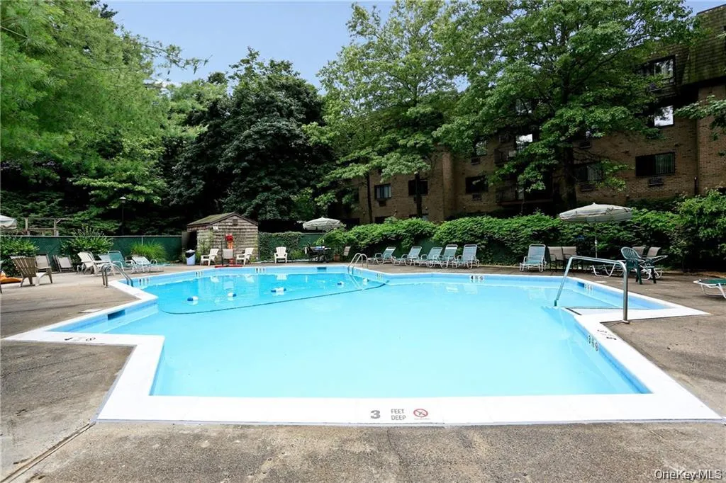 Pool Pool