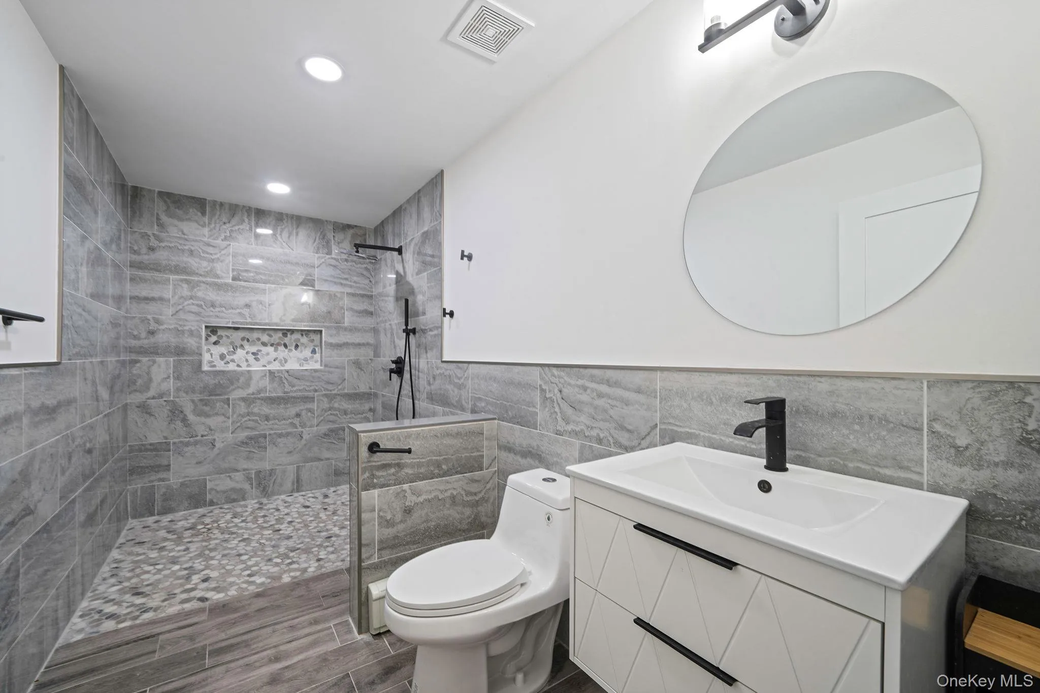 189 Southfield Road, Riverhead, NY, 4 Bedrooms Bedrooms, 8 Rooms Rooms,3 BathroomsBathrooms,Residential,For Rent,Southfield,0,1004967 189 Southfield Road, Riverhead, NY, 4 Bedrooms Bedrooms, 8 Rooms Rooms,3 BathroomsBathrooms,Residential,For Rent,Southfield,0,1004967