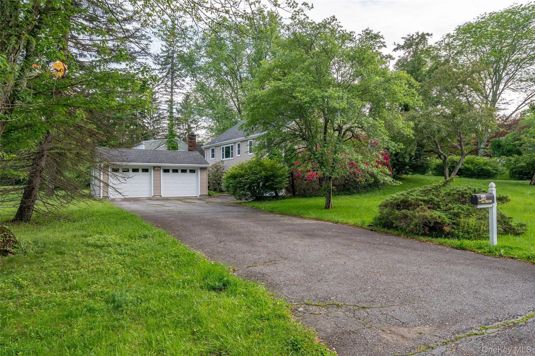 10 Horseshoe Road, Mount Kisco, NY, 3 Bedrooms Bedrooms, 6 Rooms Rooms,2 BathroomsBathrooms,Residential,For Rent,Horseshoe,0,1004970 10 Horseshoe Road, Mount Kisco, NY, 3 Bedrooms Bedrooms, 6 Rooms Rooms,2 BathroomsBathrooms,Residential,For Rent,Horseshoe,0,1004970