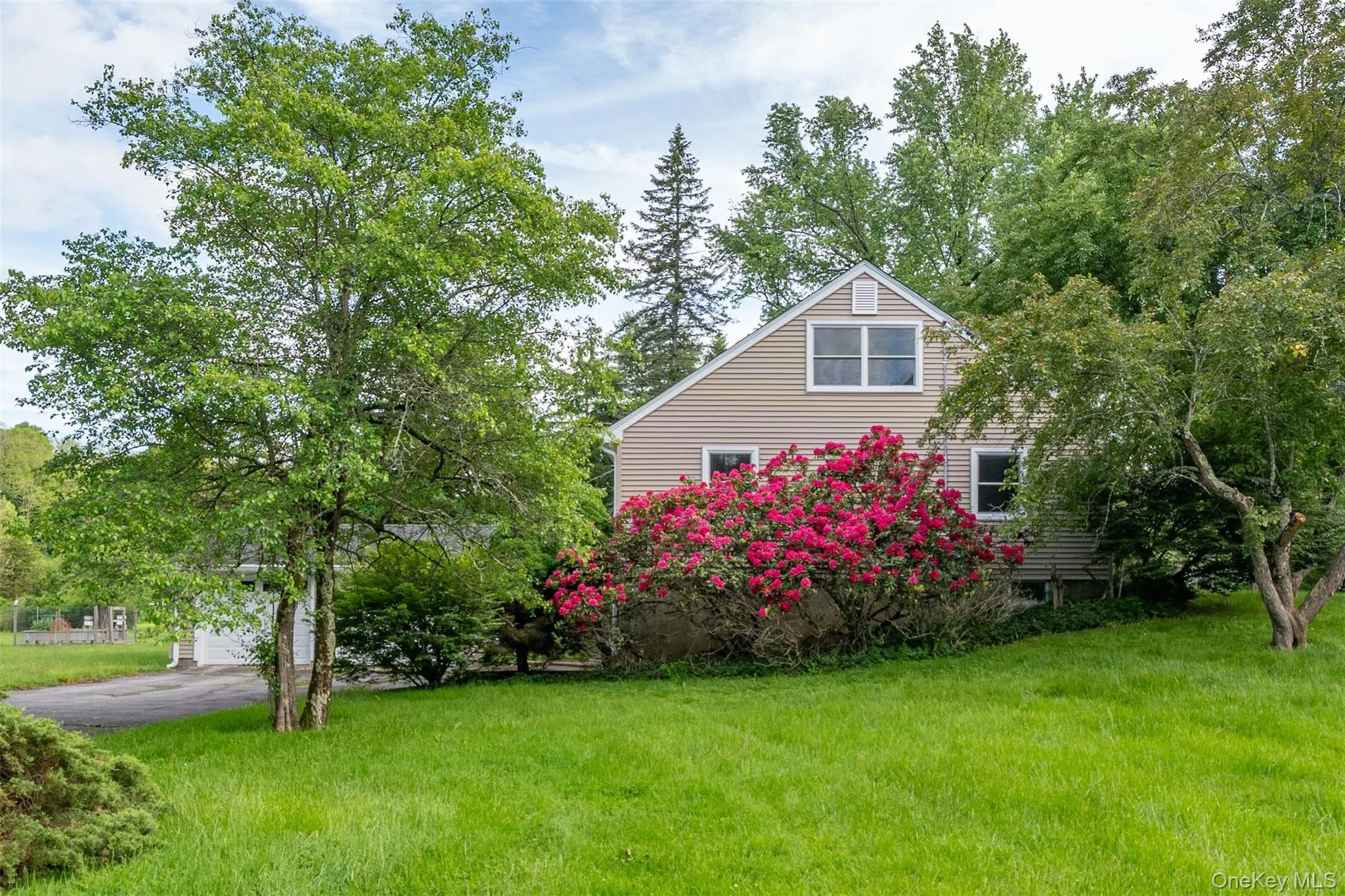 10 Horseshoe Road, Mount Kisco, NY, 3 Bedrooms Bedrooms, 6 Rooms Rooms,2 BathroomsBathrooms,Residential,For Rent,Horseshoe,0,1004970 10 Horseshoe Road, Mount Kisco, NY, 3 Bedrooms Bedrooms, 6 Rooms Rooms,2 BathroomsBathrooms,Residential,For Rent,Horseshoe,0,1004970