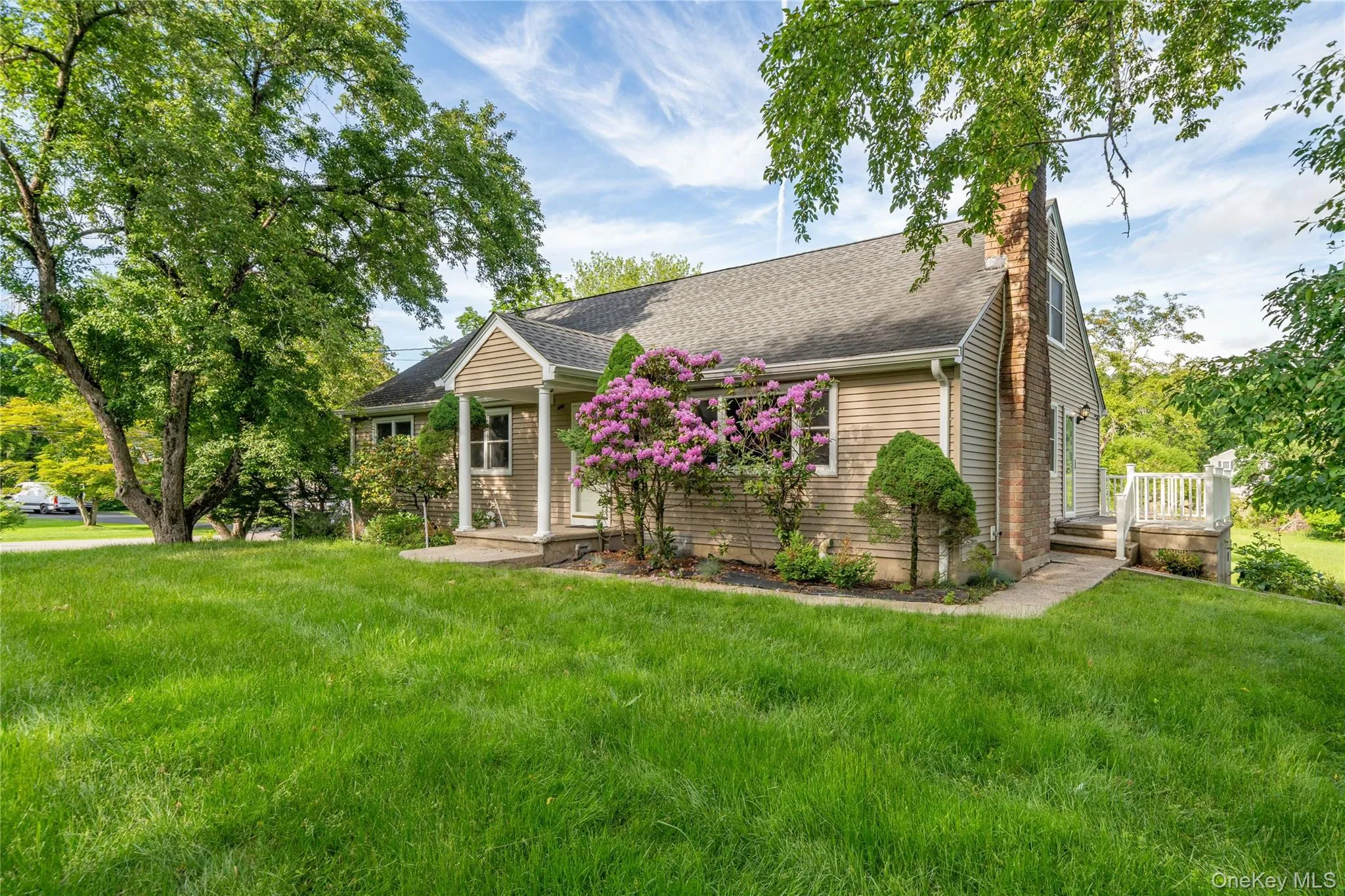 Move right in to this wonderful 3 bedroom home. Move right in to this wonderful 3 bedroom home.