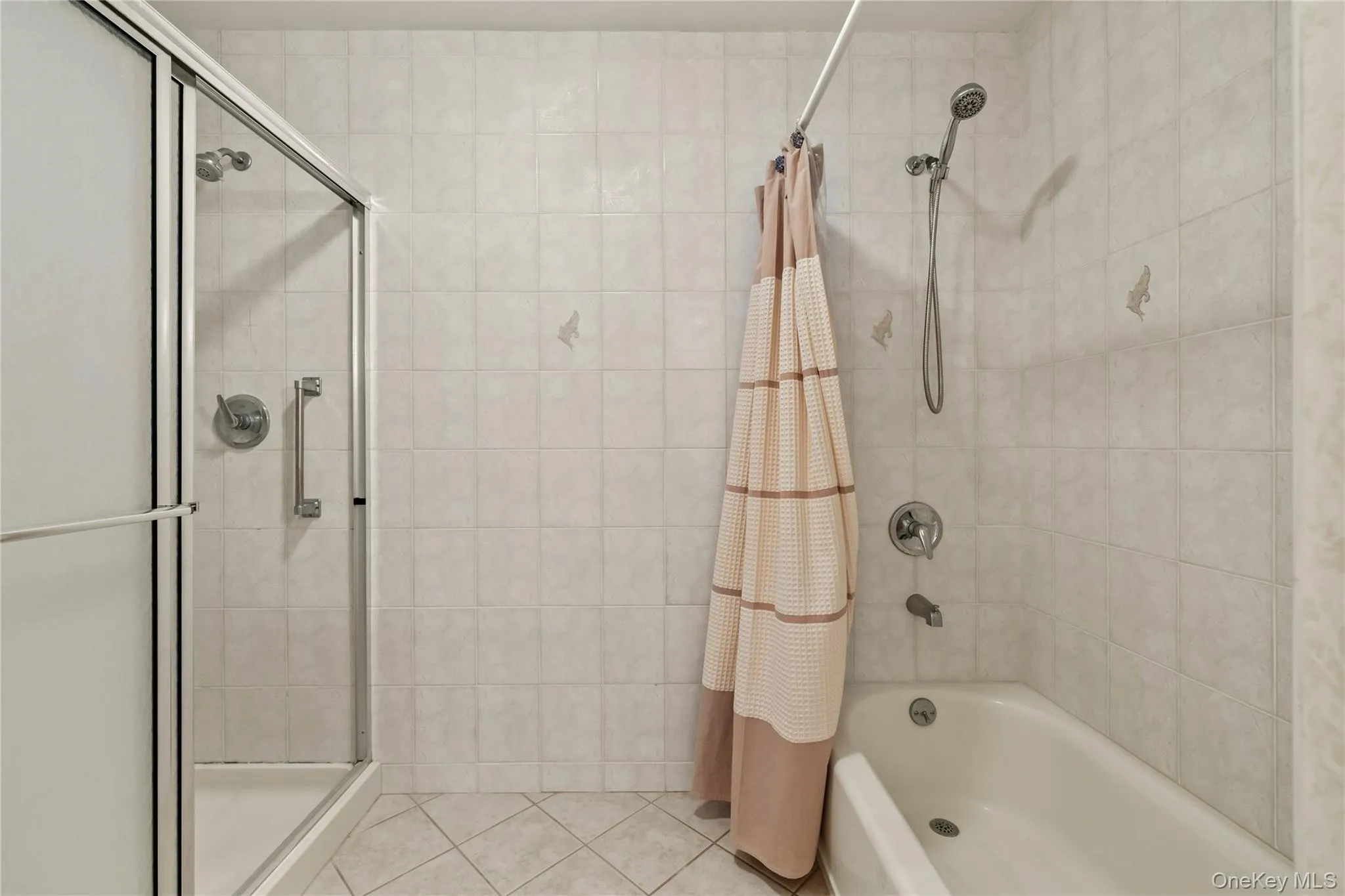 5 Daisy Court, Ramapo, NY, 6 Bedrooms Bedrooms, 11 Rooms Rooms,2 BathroomsBathrooms,Residential,For Rent,Daisy,0,1004971 5 Daisy Court, Ramapo, NY, 6 Bedrooms Bedrooms, 11 Rooms Rooms,2 BathroomsBathrooms,Residential,For Rent,Daisy,0,1004971