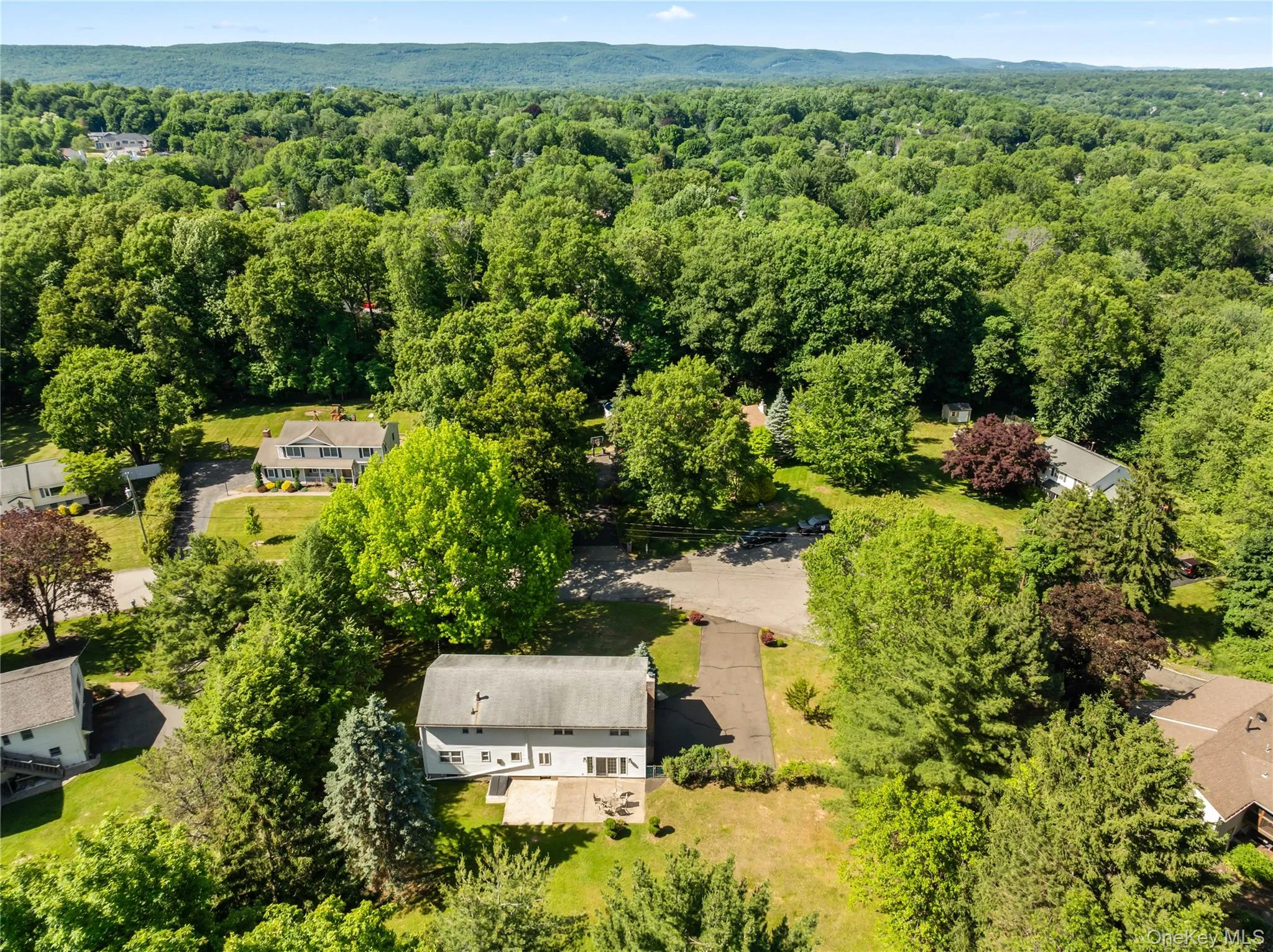 5 Daisy Court, Ramapo, NY, 6 Bedrooms Bedrooms, 11 Rooms Rooms,2 BathroomsBathrooms,Residential,For Rent,Daisy,0,1004971 5 Daisy Court, Ramapo, NY, 6 Bedrooms Bedrooms, 11 Rooms Rooms,2 BathroomsBathrooms,Residential,For Rent,Daisy,0,1004971