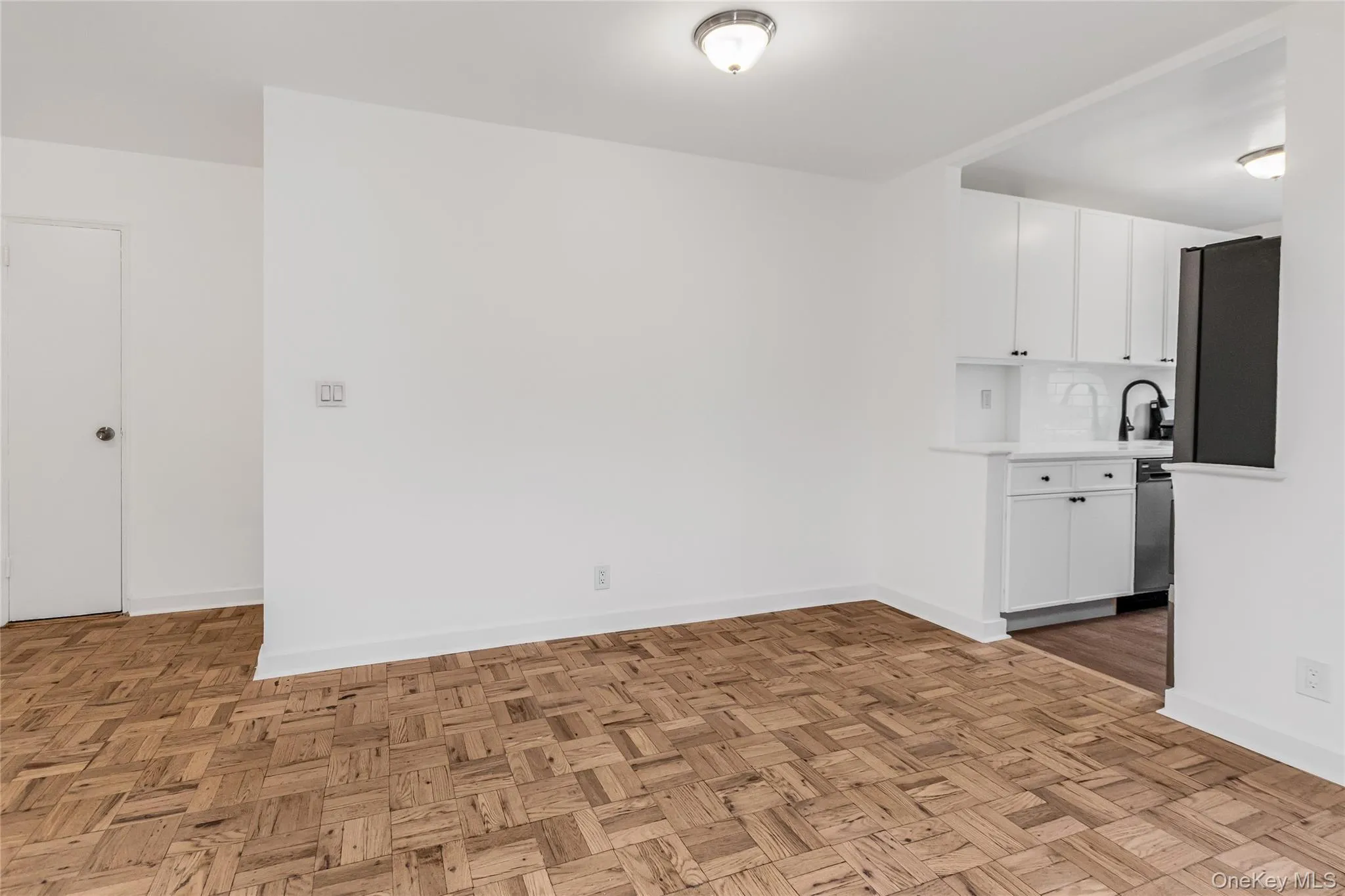 61 Bronx River Road, Yonkers, NY, 2 Bedrooms Bedrooms, 4 Rooms Rooms,1 BathroomBathrooms,Residential,For Rent,Bronx River,0,1004977 61 Bronx River Road, Yonkers, NY, 2 Bedrooms Bedrooms, 4 Rooms Rooms,1 BathroomBathrooms,Residential,For Rent,Bronx River,0,1004977