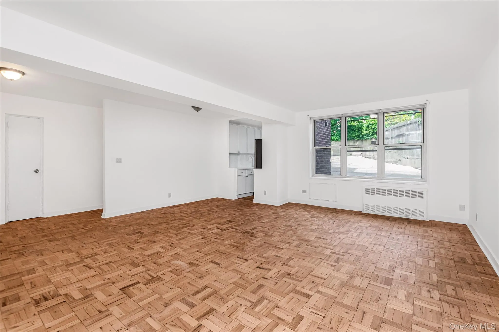 61 Bronx River Road, Yonkers, NY, 2 Bedrooms Bedrooms, 4 Rooms Rooms,1 BathroomBathrooms,Residential,For Rent,Bronx River,0,1004977 61 Bronx River Road, Yonkers, NY, 2 Bedrooms Bedrooms, 4 Rooms Rooms,1 BathroomBathrooms,Residential,For Rent,Bronx River,0,1004977