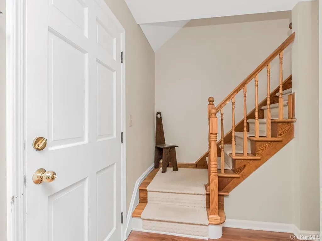 211 Warren Avenue, Mount Pleasant, NY, 4 Bedrooms Bedrooms, 8 Rooms Rooms,1 BathroomBathrooms,Residential,For Rent,Warren,0,1004980 211 Warren Avenue, Mount Pleasant, NY, 4 Bedrooms Bedrooms, 8 Rooms Rooms,1 BathroomBathrooms,Residential,For Rent,Warren,0,1004980