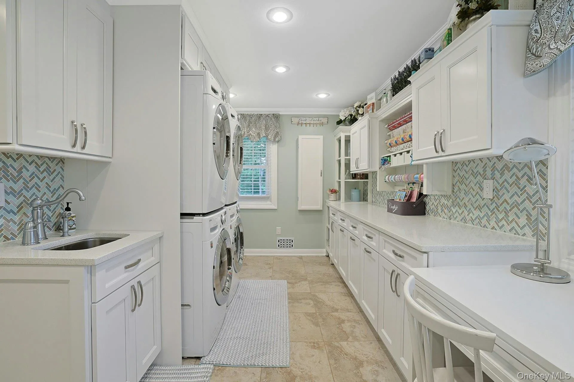 8 Dunmore Road, Clarkstown, NY, 5 Bedrooms Bedrooms, 11 Rooms Rooms,3 BathroomsBathrooms,Residential,For Rent,Dunmore,0,1004983 8 Dunmore Road, Clarkstown, NY, 5 Bedrooms Bedrooms, 11 Rooms Rooms,3 BathroomsBathrooms,Residential,For Rent,Dunmore,0,1004983