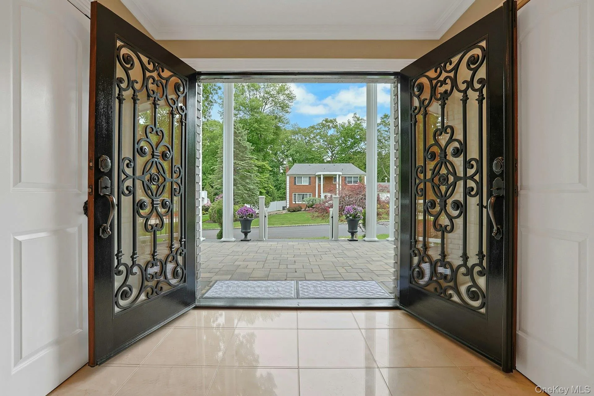 8 Dunmore Road, Clarkstown, NY, 5 Bedrooms Bedrooms, 11 Rooms Rooms,3 BathroomsBathrooms,Residential,For Rent,Dunmore,0,1004983 8 Dunmore Road, Clarkstown, NY, 5 Bedrooms Bedrooms, 11 Rooms Rooms,3 BathroomsBathrooms,Residential,For Rent,Dunmore,0,1004983