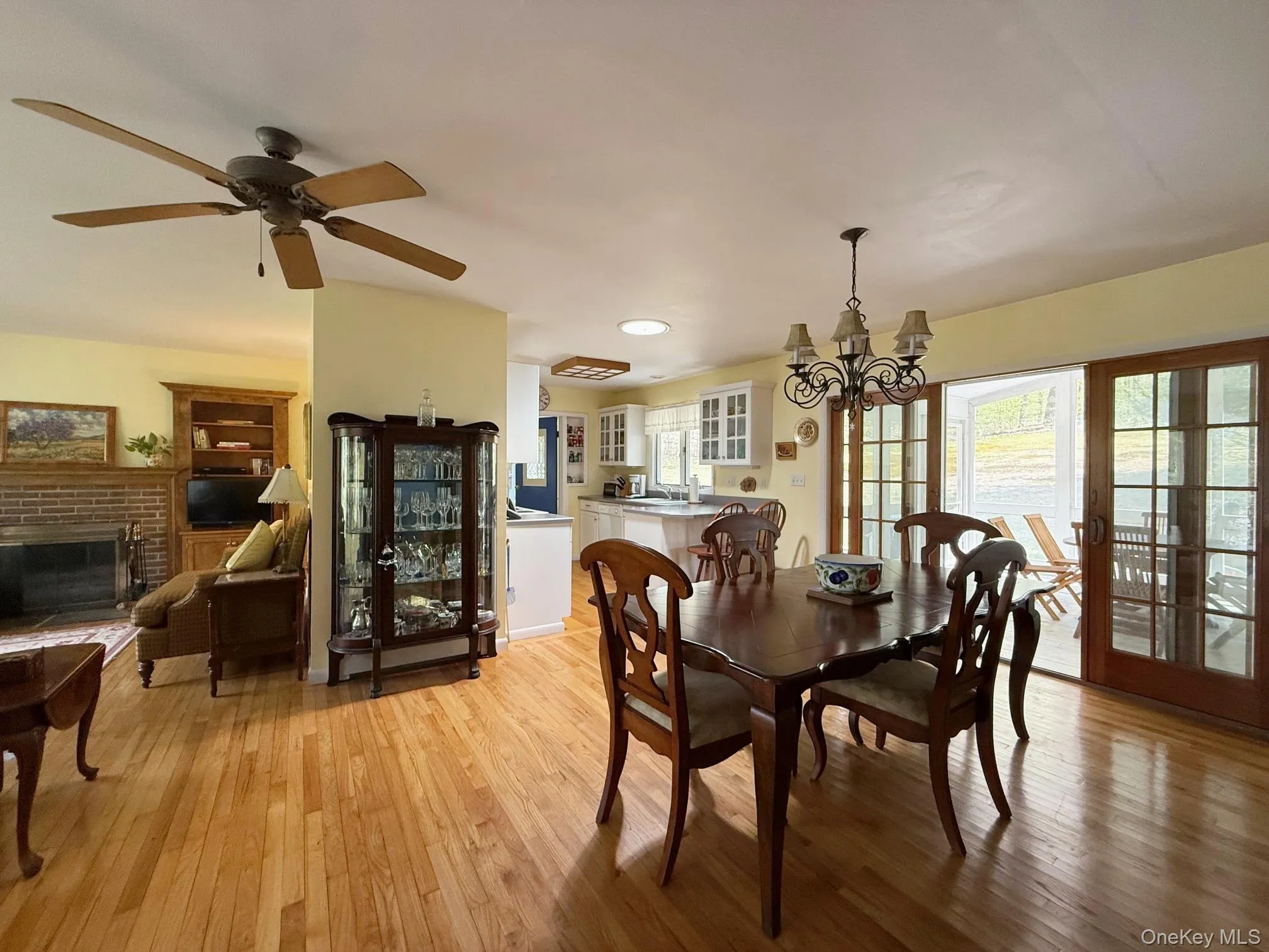 230 Cooper, North East, NY, 3 Bedrooms Bedrooms, 7 Rooms Rooms,3 BathroomsBathrooms,Residential,For Rent,Cooper,0,1004984 230 Cooper, North East, NY, 3 Bedrooms Bedrooms, 7 Rooms Rooms,3 BathroomsBathrooms,Residential,For Rent,Cooper,0,1004984