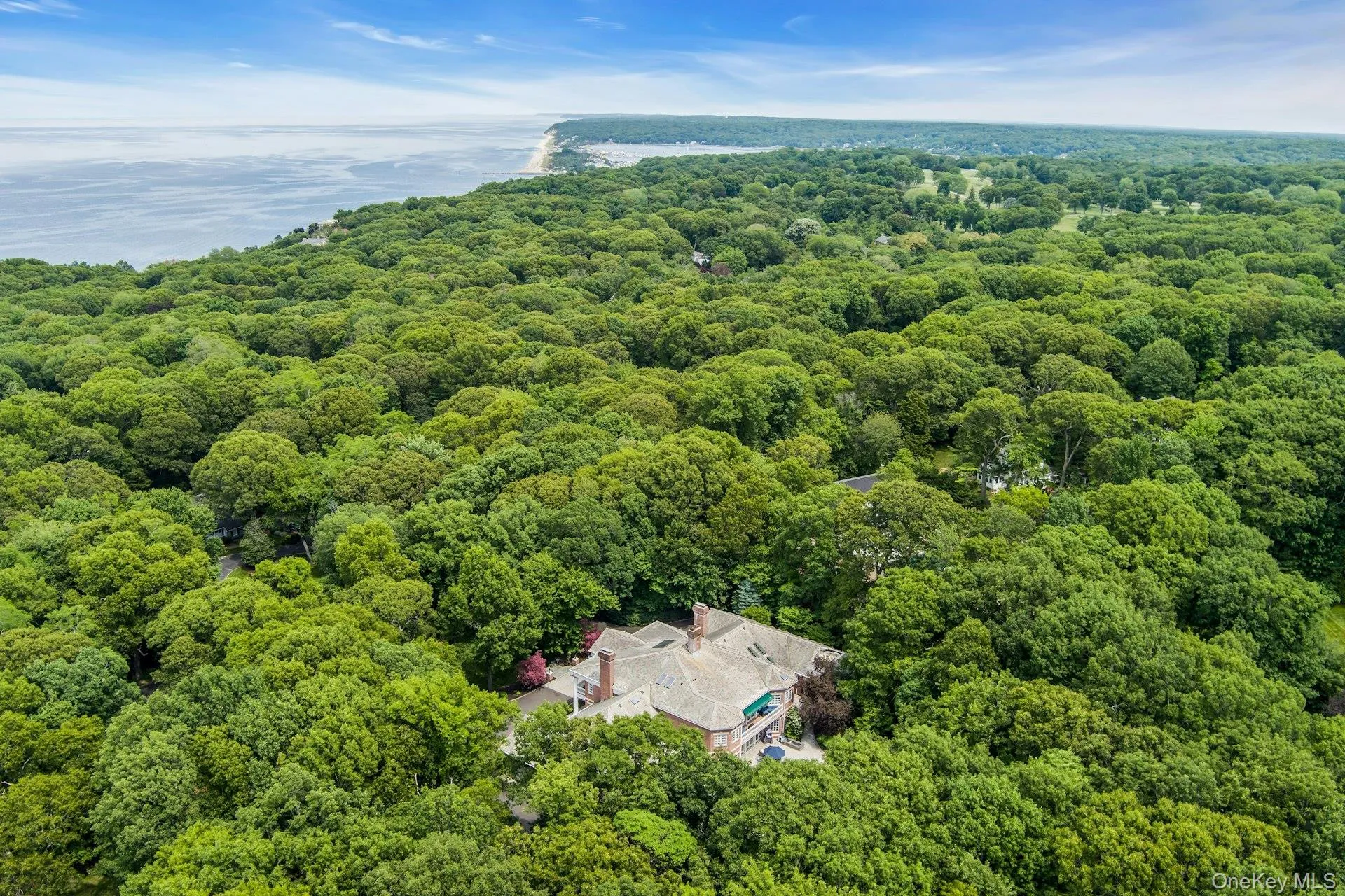 98 Cliff Road, Brookhaven, NY, 5 Bedrooms Bedrooms, 14 Rooms Rooms,7 BathroomsBathrooms,Residential,For Rent,Cliff,0,1004985 98 Cliff Road, Brookhaven, NY, 5 Bedrooms Bedrooms, 14 Rooms Rooms,7 BathroomsBathrooms,Residential,For Rent,Cliff,0,1004985