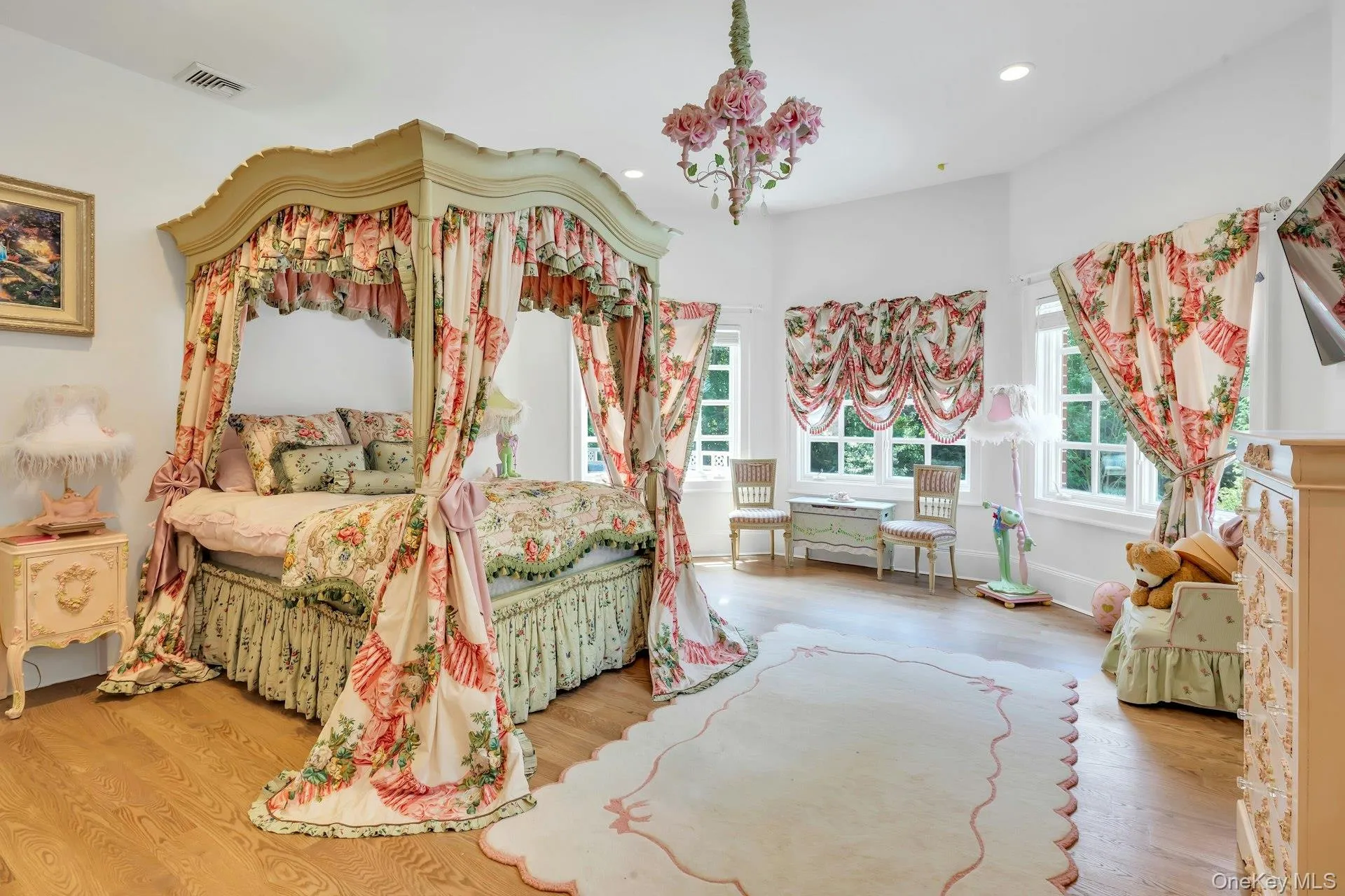 98 Cliff Road, Brookhaven, NY, 5 Bedrooms Bedrooms, 14 Rooms Rooms,7 BathroomsBathrooms,Residential,For Rent,Cliff,0,1004985 98 Cliff Road, Brookhaven, NY, 5 Bedrooms Bedrooms, 14 Rooms Rooms,7 BathroomsBathrooms,Residential,For Rent,Cliff,0,1004985