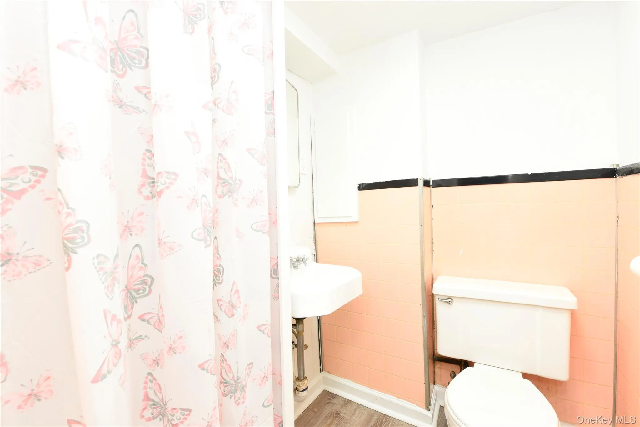 30-41 89th Street, New York, NY, 3 Bedrooms Bedrooms, 6 Rooms Rooms,2 BathroomsBathrooms,Residential,For Rent,89th,0,1004994 30-41 89th Street, New York, NY, 3 Bedrooms Bedrooms, 6 Rooms Rooms,2 BathroomsBathrooms,Residential,For Rent,89th,0,1004994