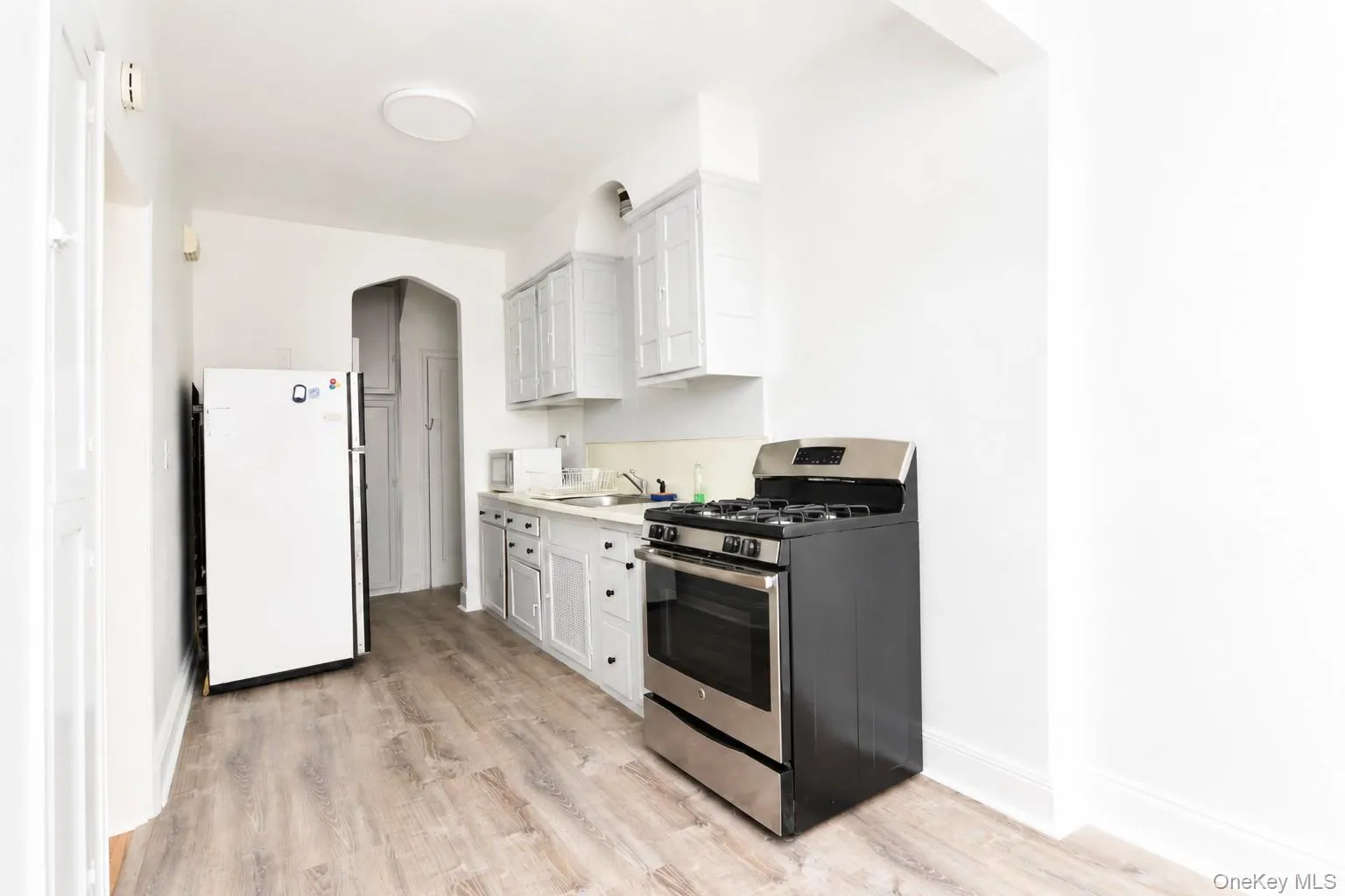 30-41 89th Street, New York, NY, 3 Bedrooms Bedrooms, 6 Rooms Rooms,2 BathroomsBathrooms,Residential,For Rent,89th,0,1004994 30-41 89th Street, New York, NY, 3 Bedrooms Bedrooms, 6 Rooms Rooms,2 BathroomsBathrooms,Residential,For Rent,89th,0,1004994