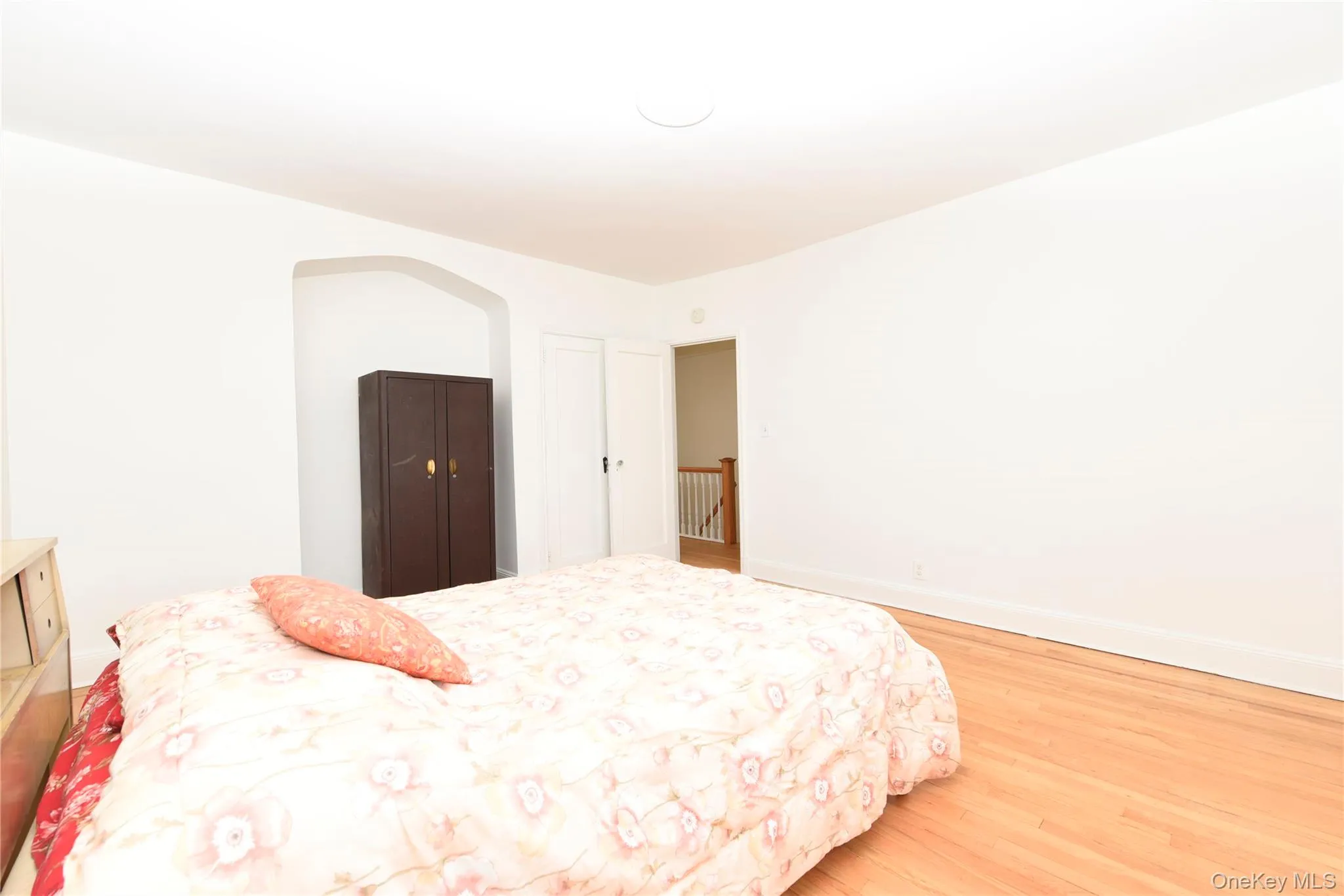 30-41 89th Street, New York, NY, 3 Bedrooms Bedrooms, 6 Rooms Rooms,2 BathroomsBathrooms,Residential,For Rent,89th,0,1004994 30-41 89th Street, New York, NY, 3 Bedrooms Bedrooms, 6 Rooms Rooms,2 BathroomsBathrooms,Residential,For Rent,89th,0,1004994