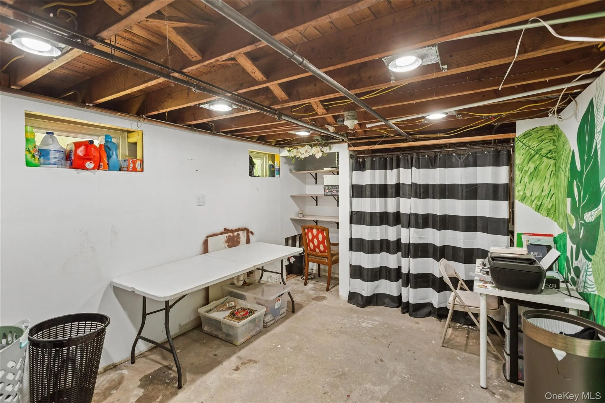 2877 Calvin Road, Hempstead, NY, 3 Bedrooms Bedrooms, 8 Rooms Rooms,1 BathroomBathrooms,Residential,For Rent,Calvin,0,1004995 2877 Calvin Road, Hempstead, NY, 3 Bedrooms Bedrooms, 8 Rooms Rooms,1 BathroomBathrooms,Residential,For Rent,Calvin,0,1004995